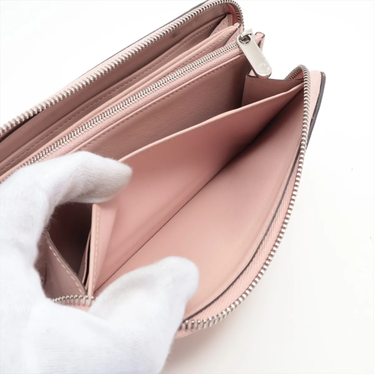 Mahina Zippy Wallet M82755 Rose Jasmine Round Zip Wallet (RFID detected) — view 9