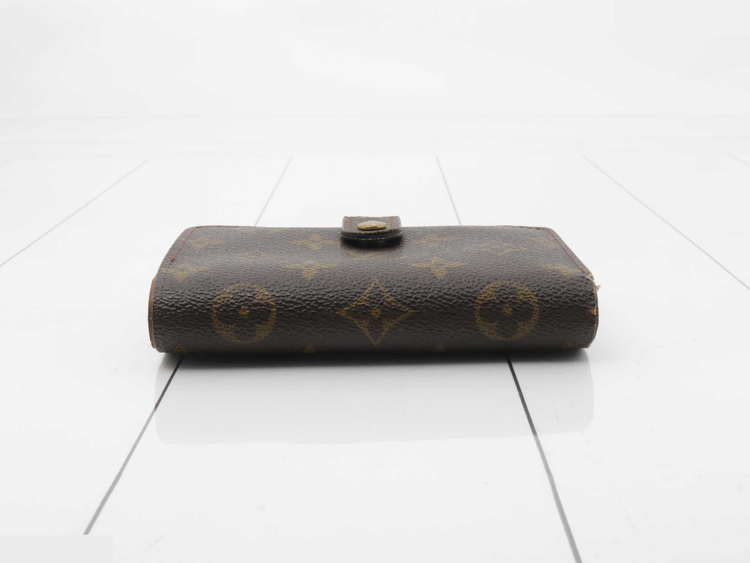 M61663 LV Monogram Portemonnaie Bi-fold Wallet — view 3