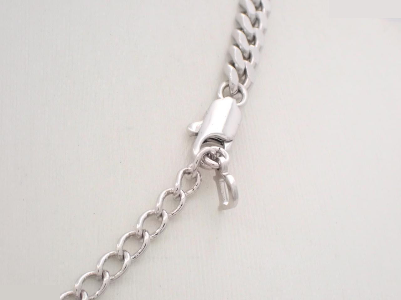 logo plate ribbon beige x silver chain necklace — view 2