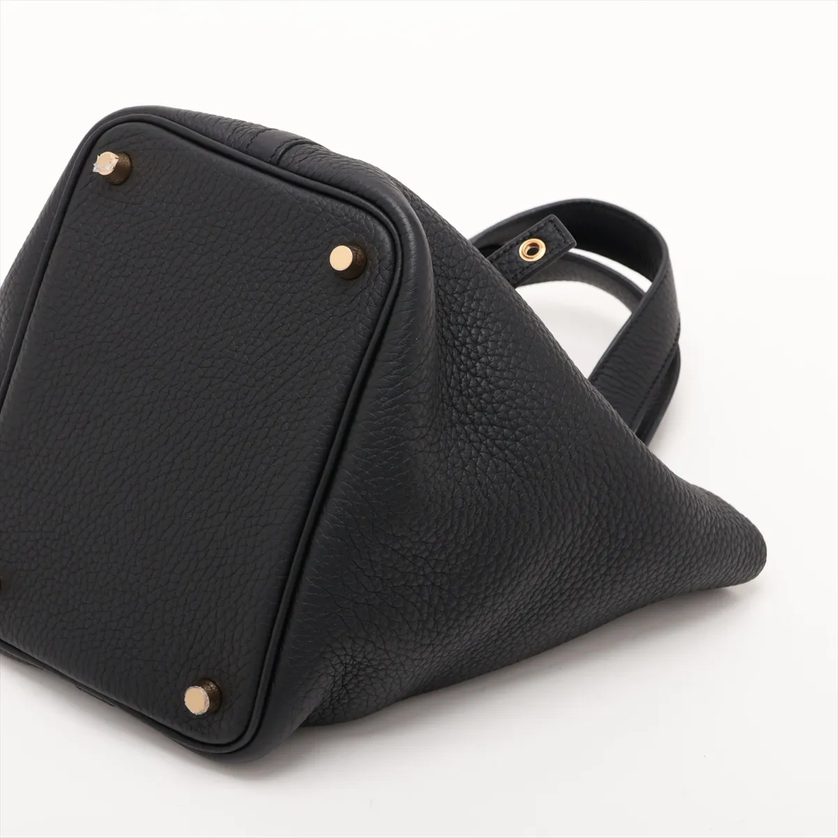 Picotin Lock 18 PM, Taurillon Clemence leather, black, gold hardware, W: 2024 — view 3