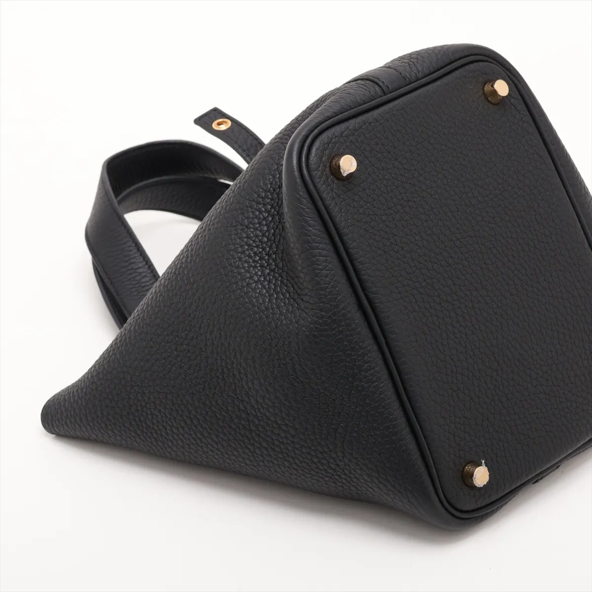 Picotin Lock 18 PM, Taurillon Clemence leather, black, gold hardware, W: 2024 — view 4