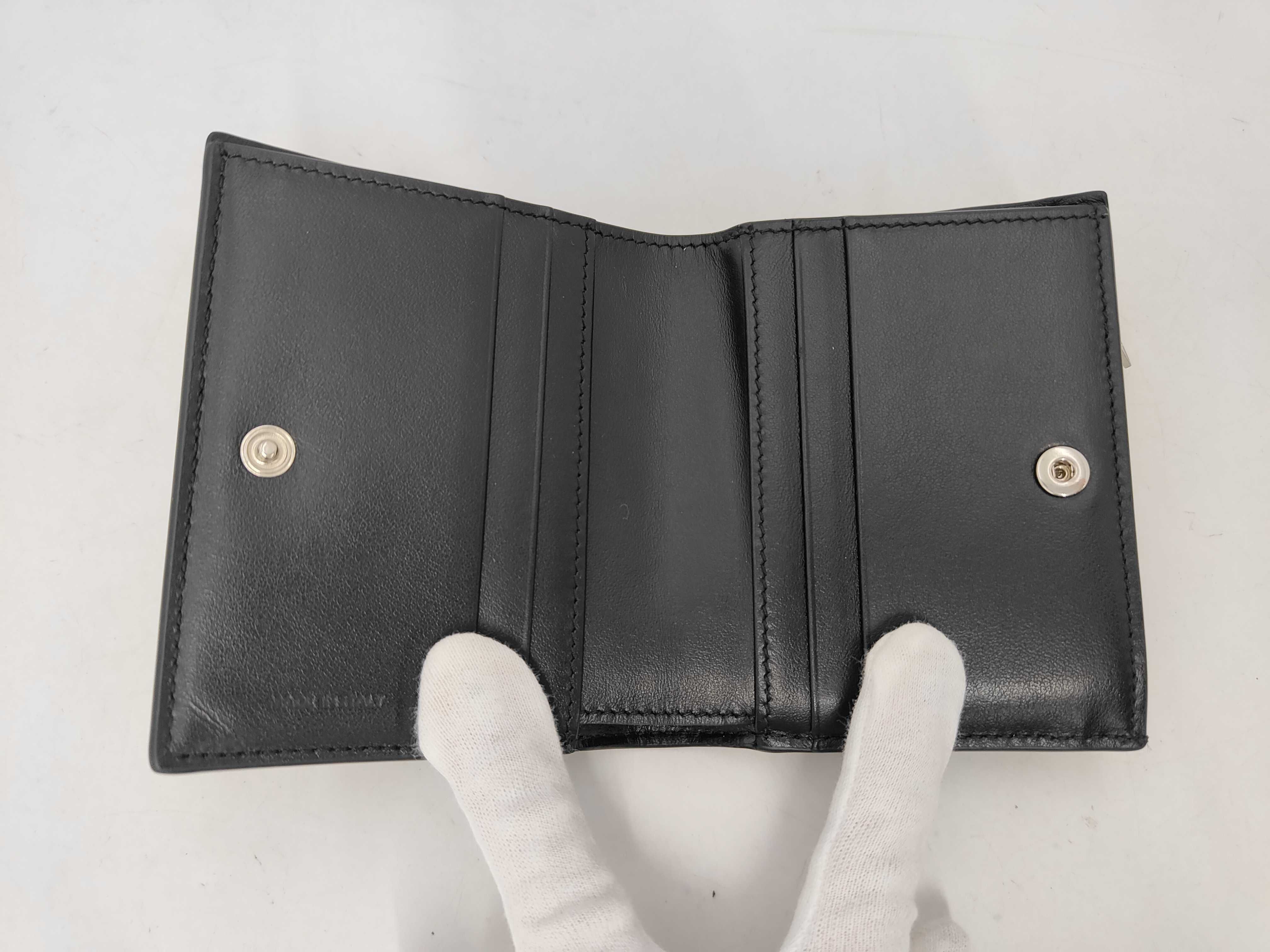 bi-fold wallet, black wallet — view 8