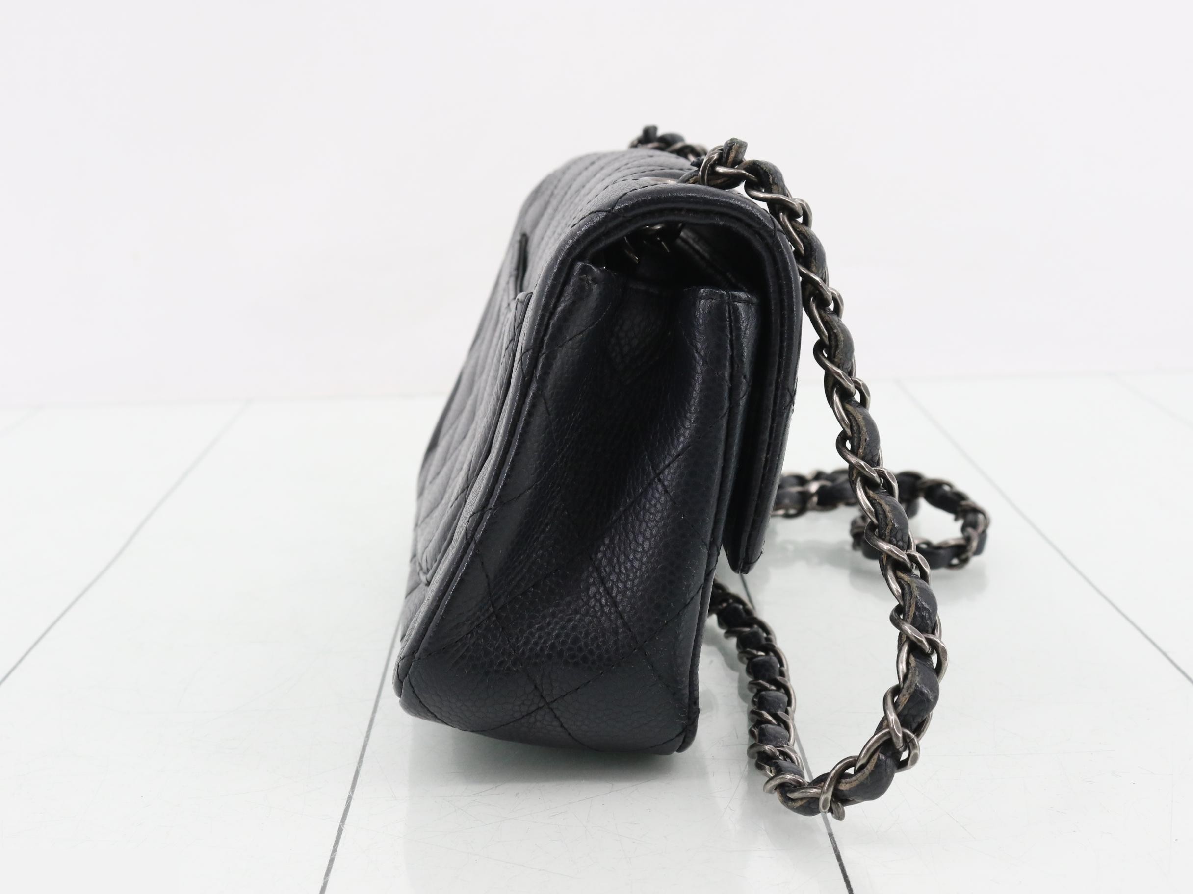Matelassé 20 Caviar Skin Chain Shoulder Bag — view 4
