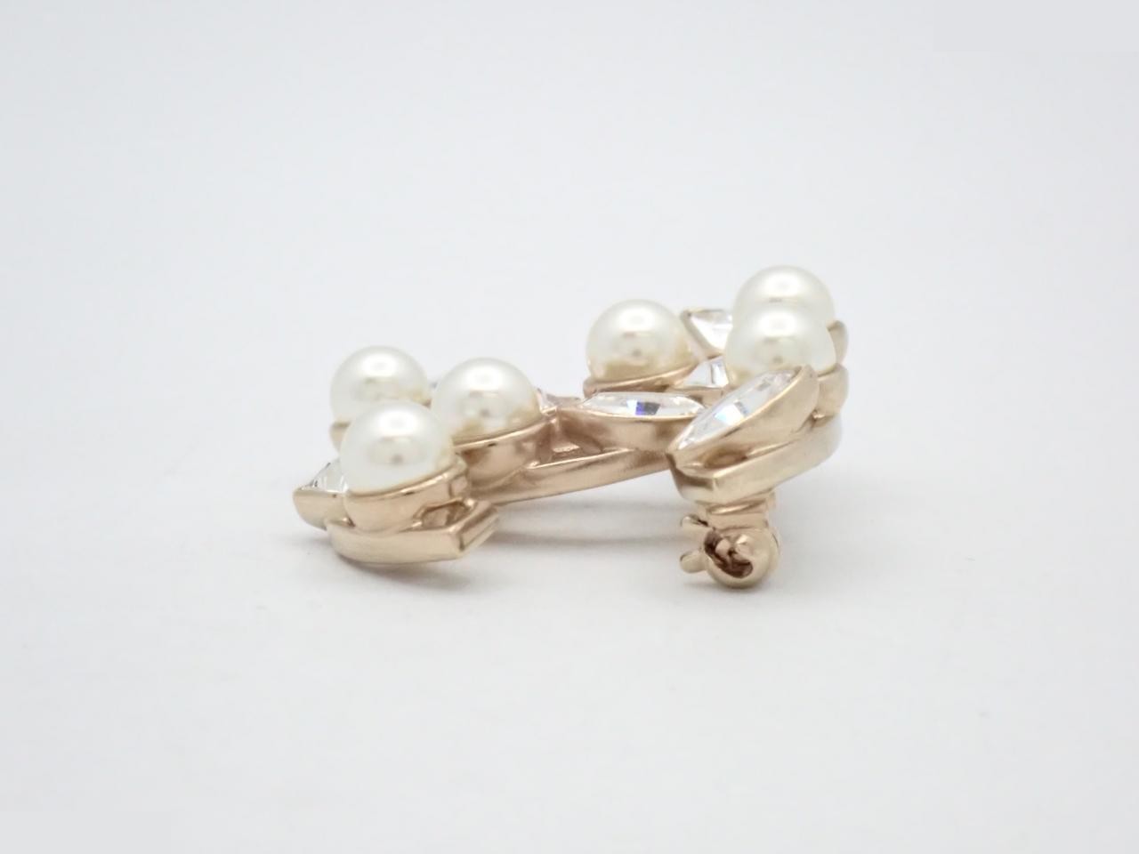 brooch, B19K gold, Coco Mark, pearl, rhinestone. — view 3