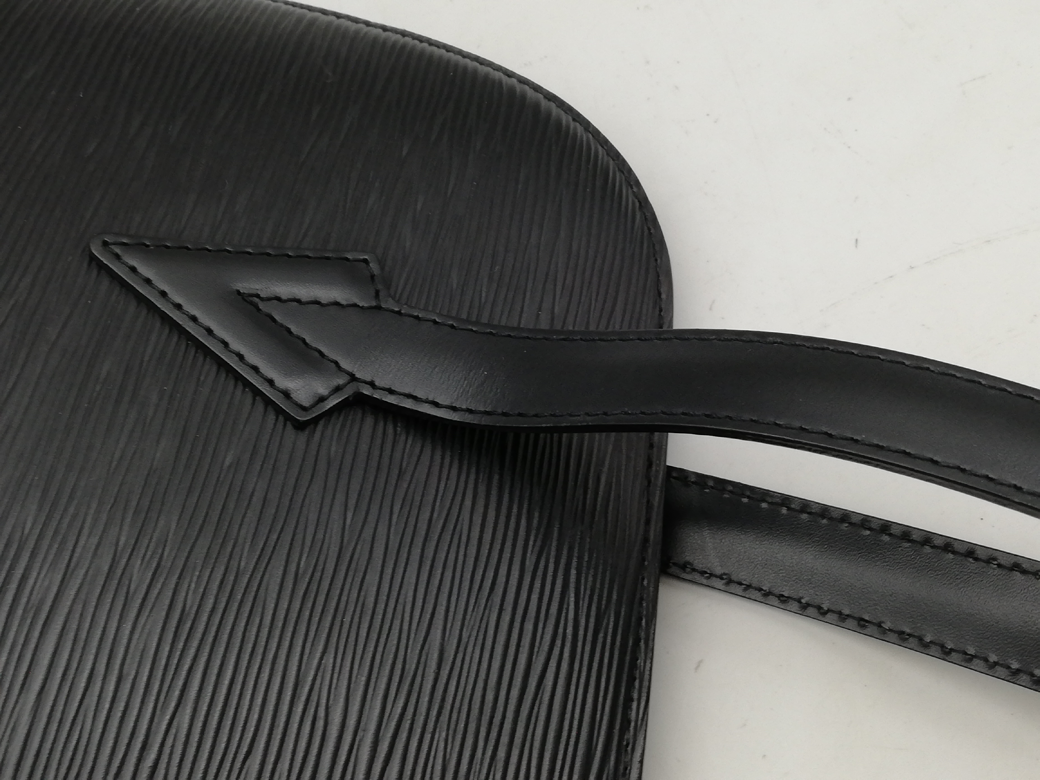 Epi Lussac M52282 Noir Shoulder Bag — view 7