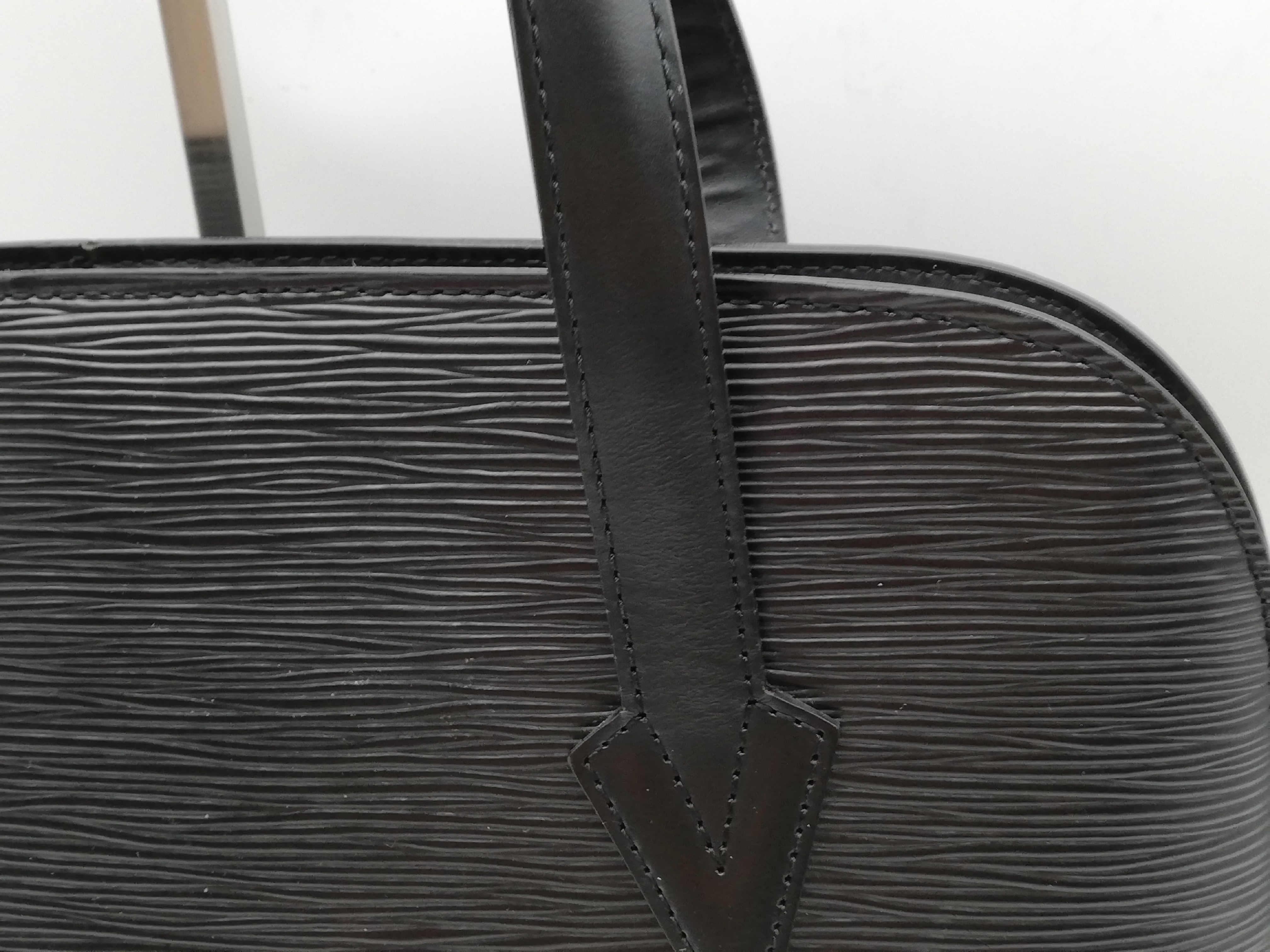 Epi Lussac M52282 Noir Shoulder Bag — view 10