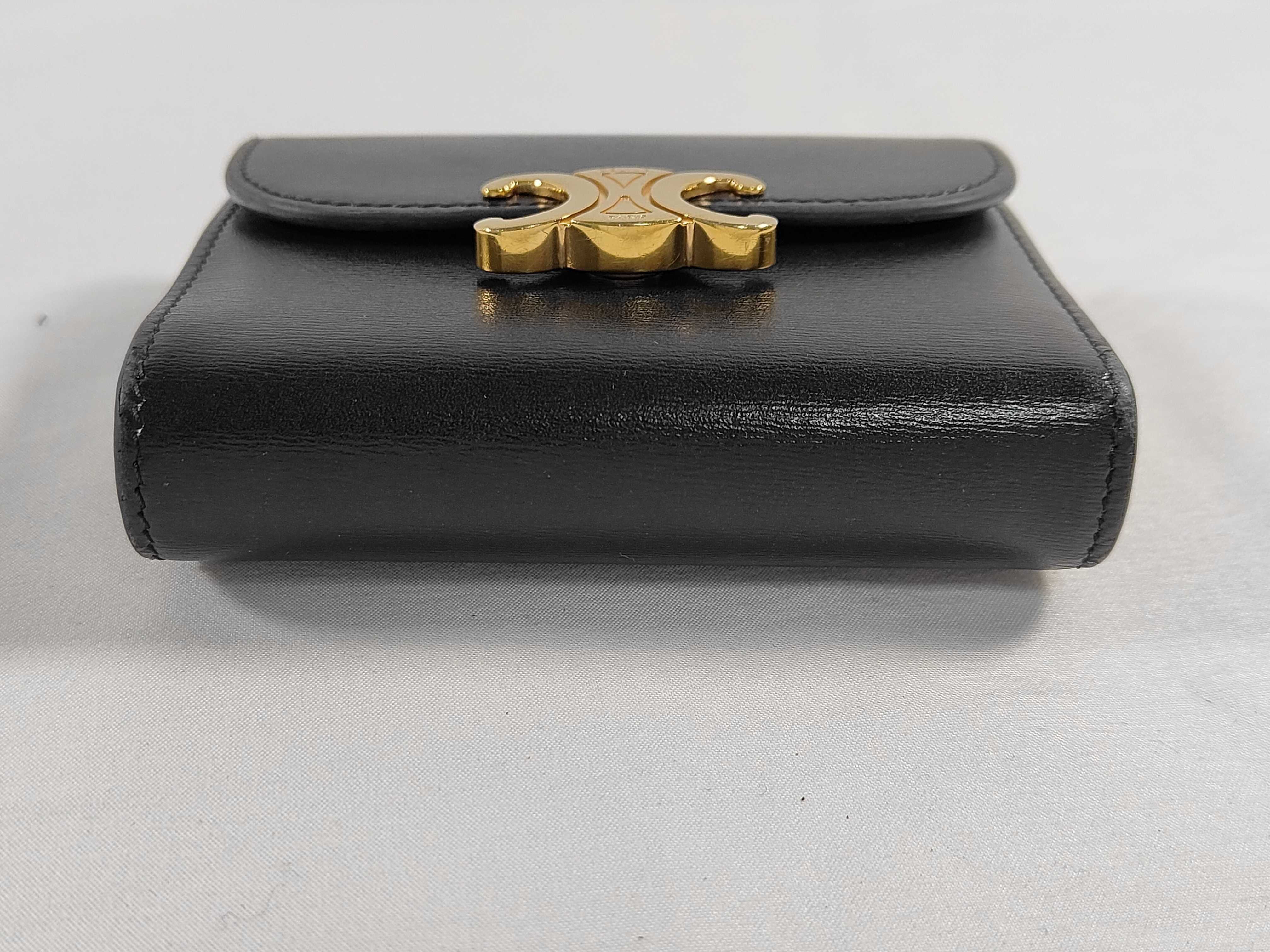 Triomphe Compact Wallet, Black — view 3