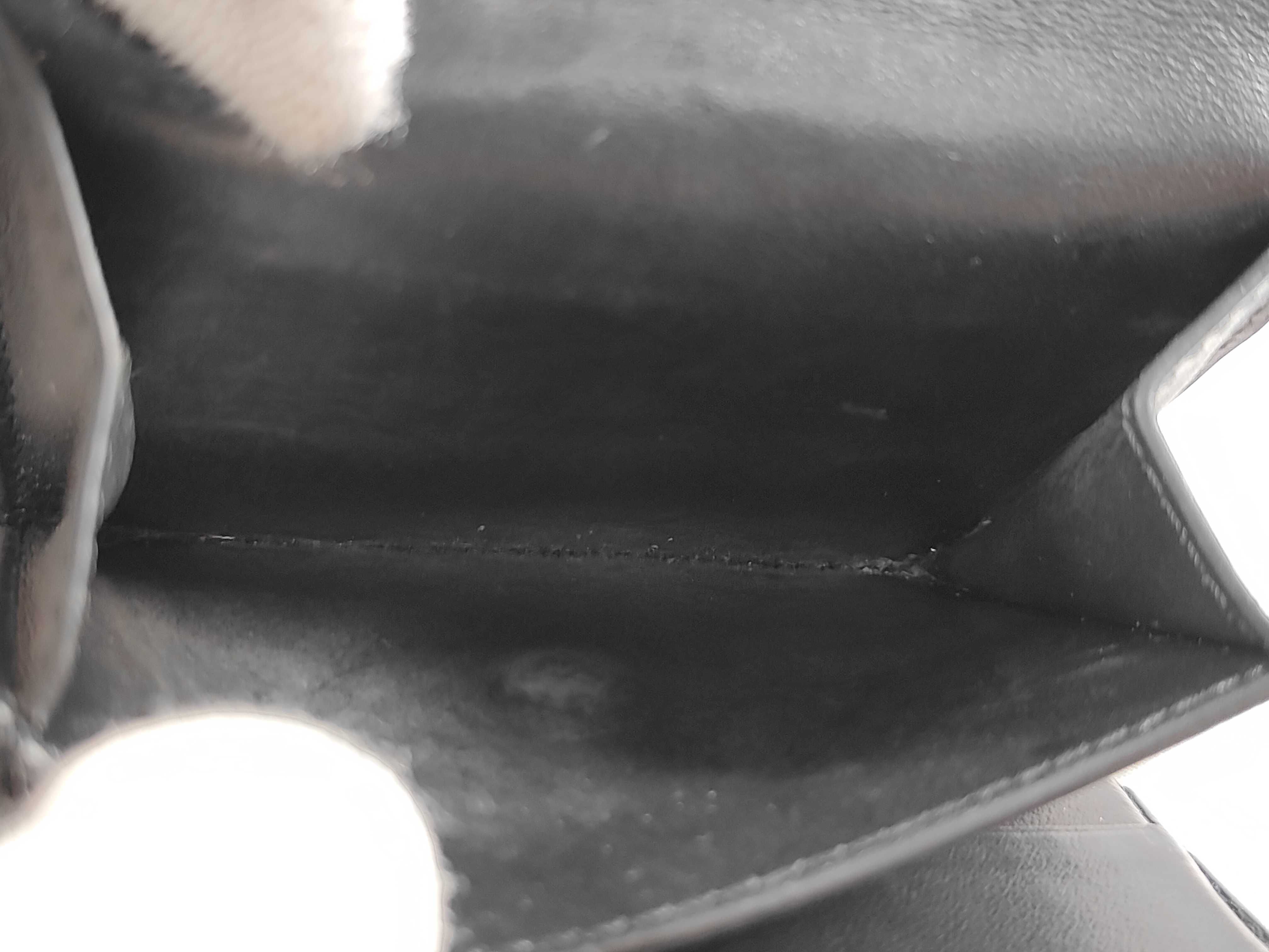 Triomphe Compact Wallet, Black — view 10