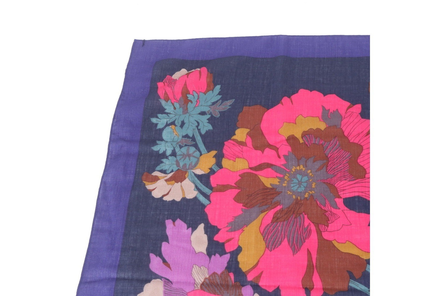 Scarf with tags — view 2