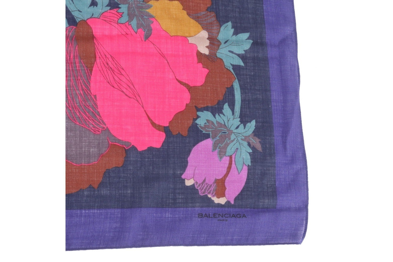 Scarf with tags — view 5