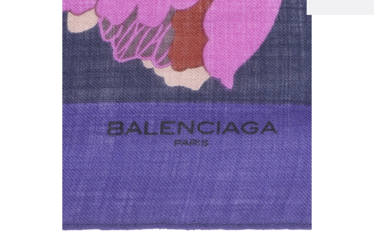 Scarf with tags — view 7
