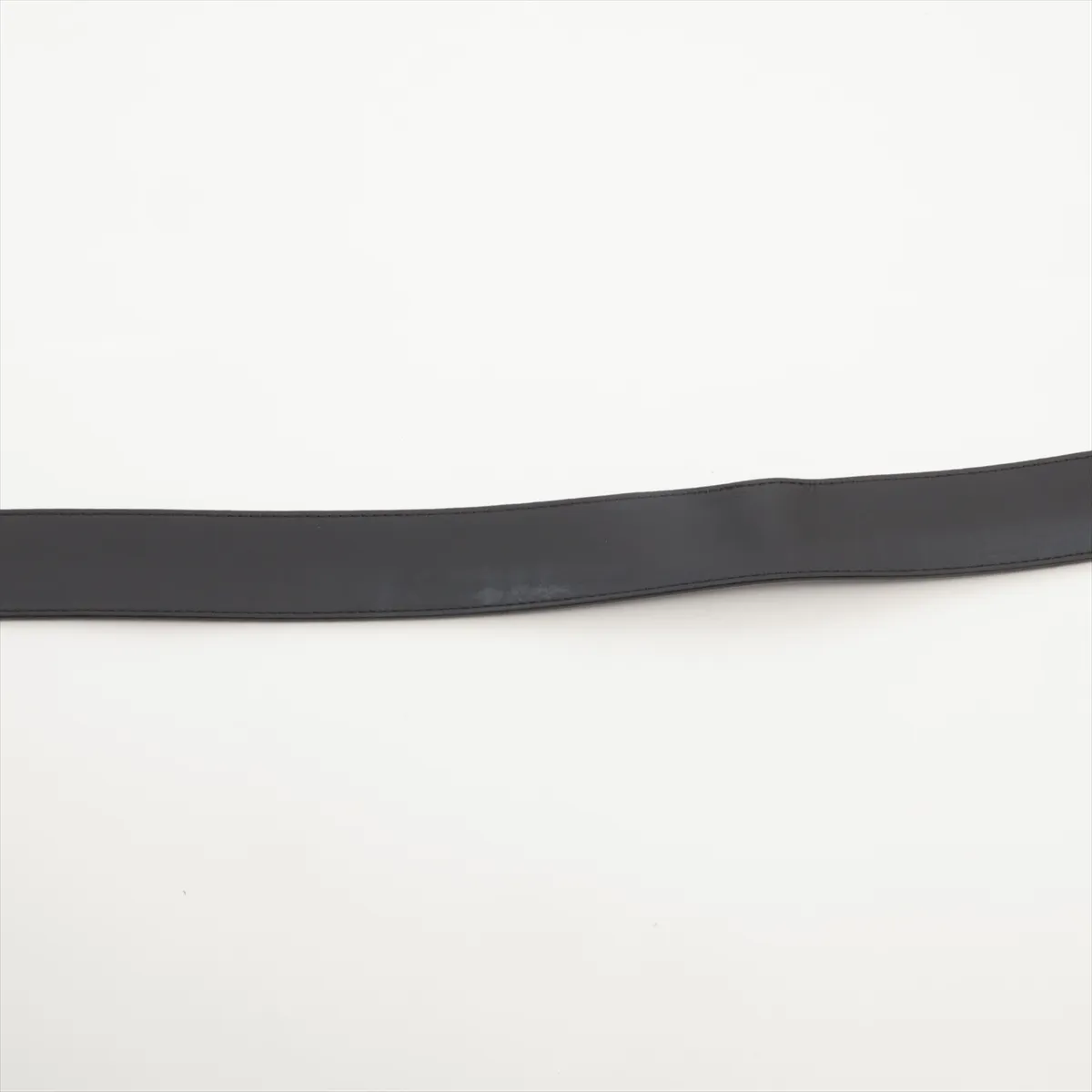 MP281 Ceinture LV Shape 40MM Reversible Belt AC4210 90 PVC x Leather Black. Shows signs of wear: — view 4