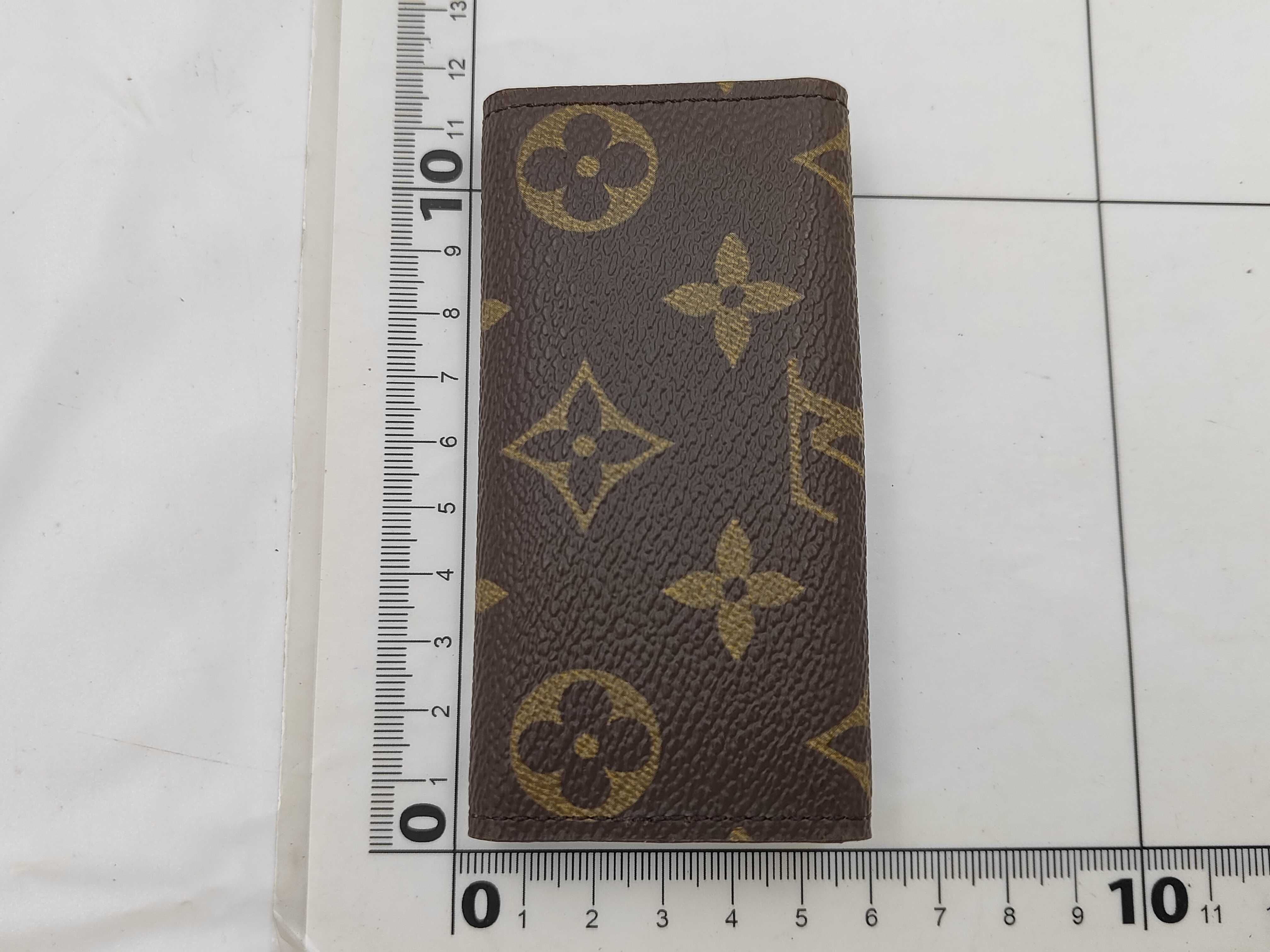 Monogram M62631 Multicles 4 Key Case — view 2