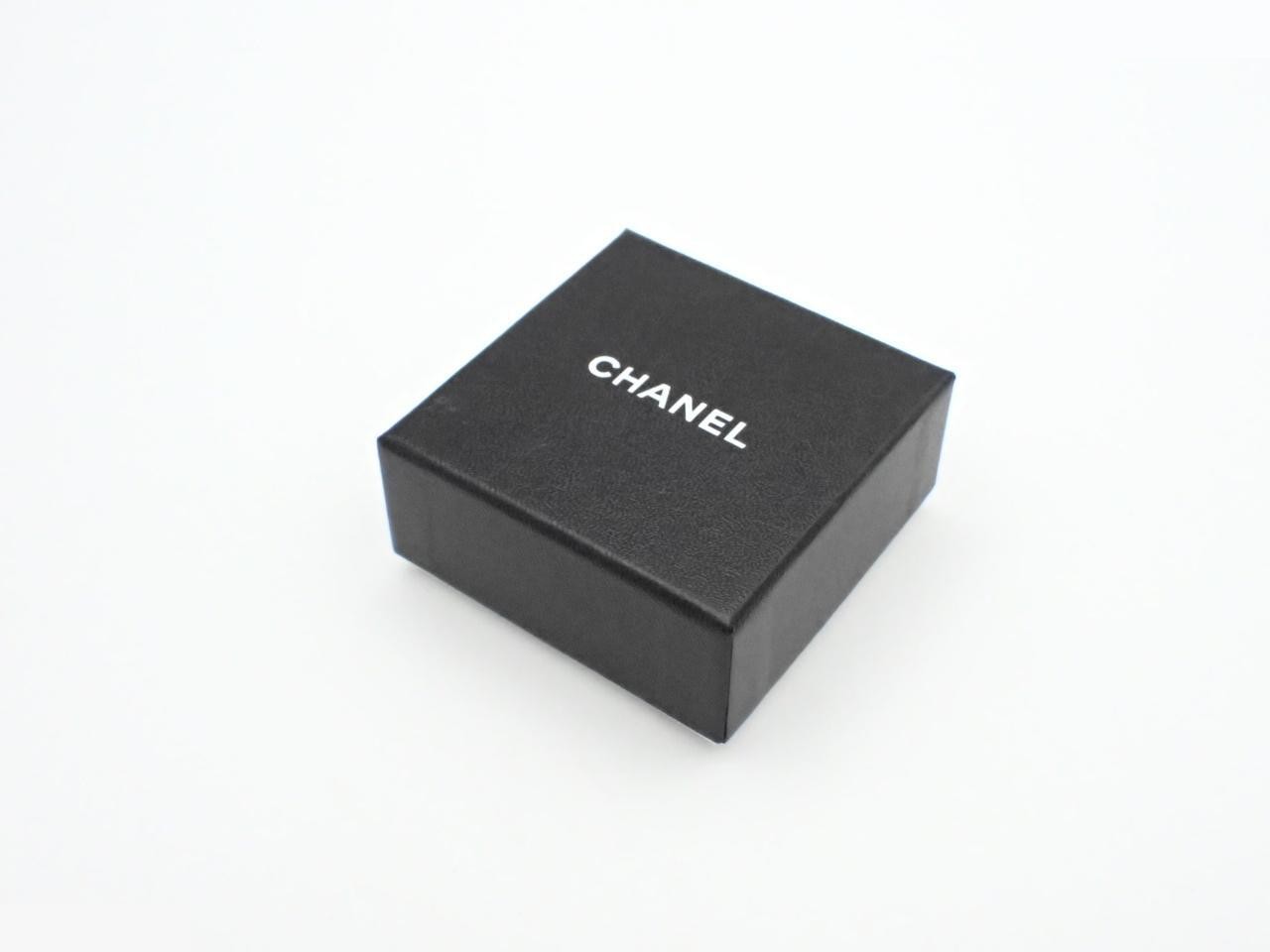 Coco earrings, with box. — view 3