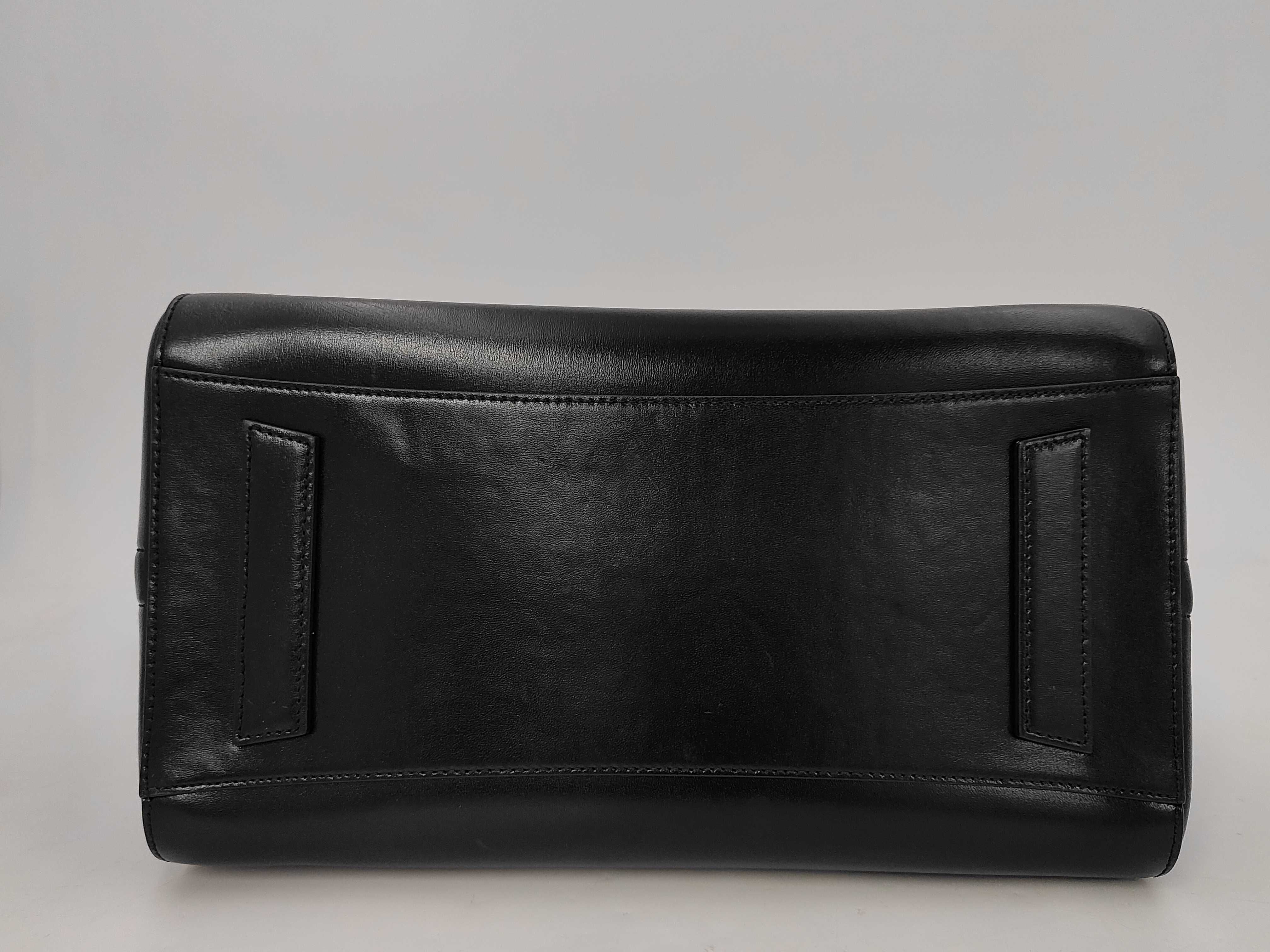 Antigona Small Bag in Box Calfskin Handbag — view 4