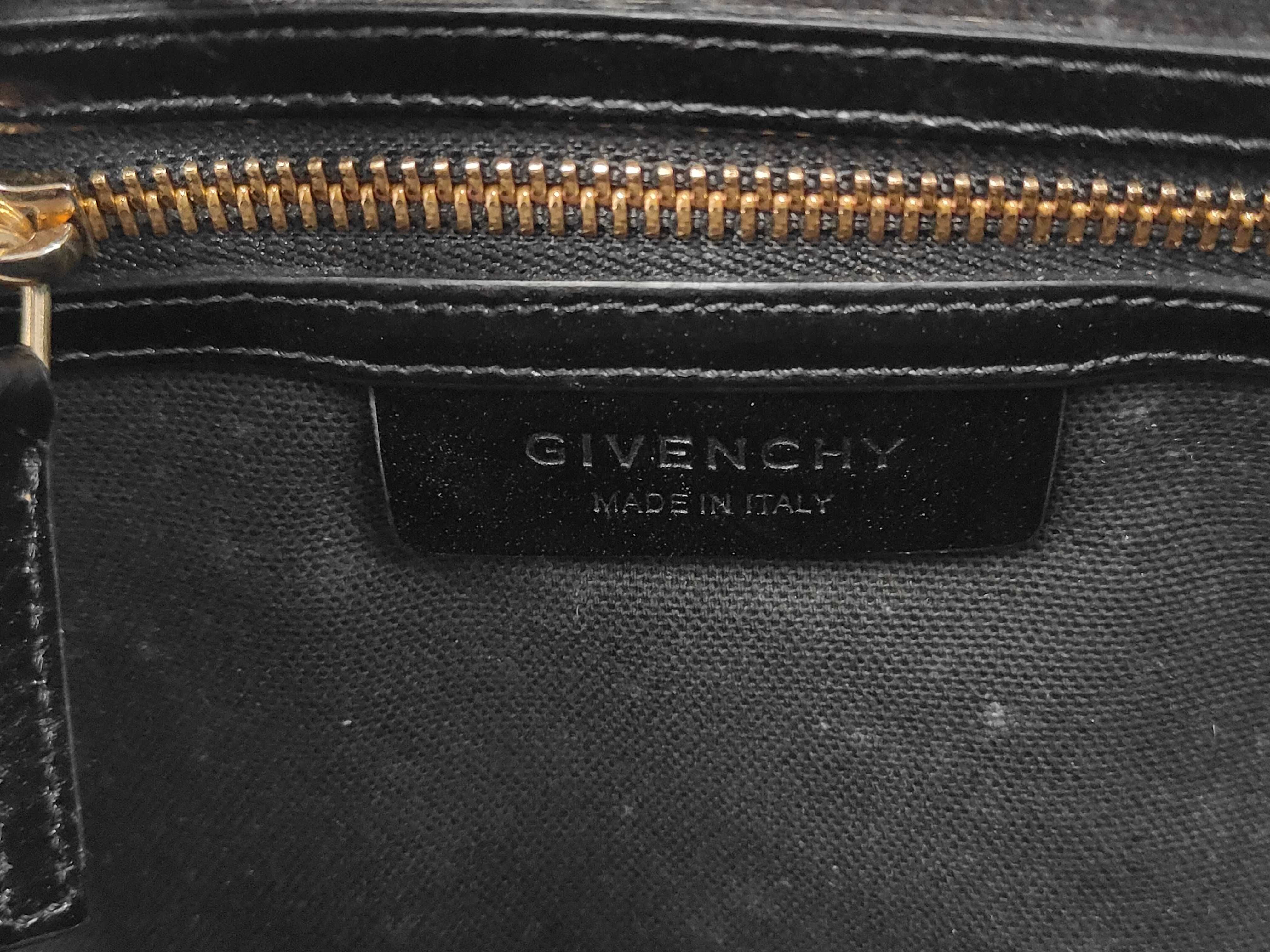 Antigona Small Bag in Box Calfskin Handbag — view 9