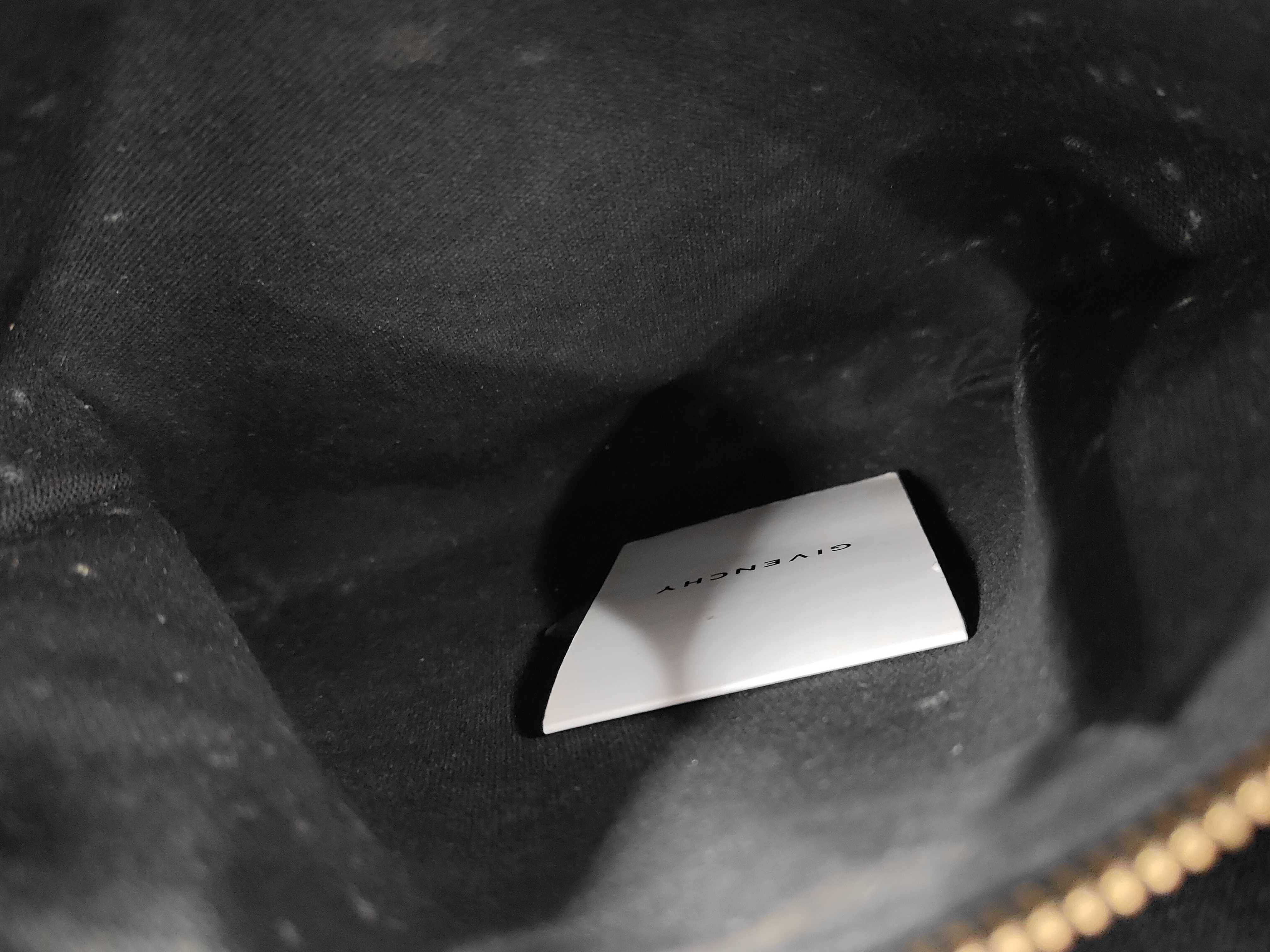 Antigona Small Bag in Box Calfskin Handbag — view 10