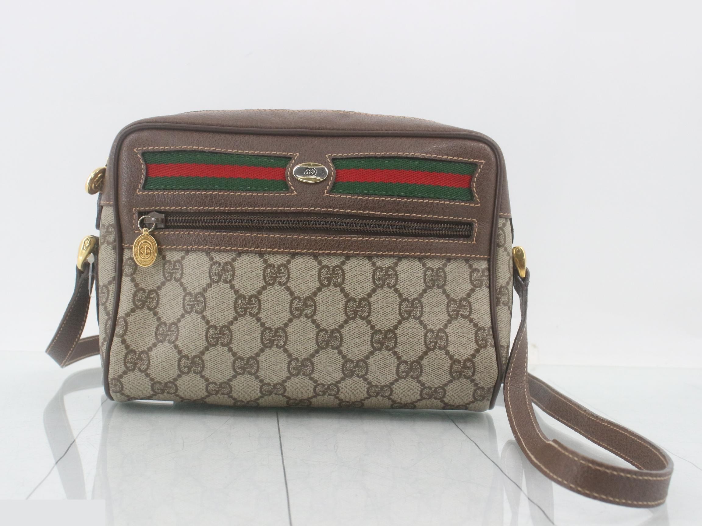 GG Supreme Sherry Shoulder Bag