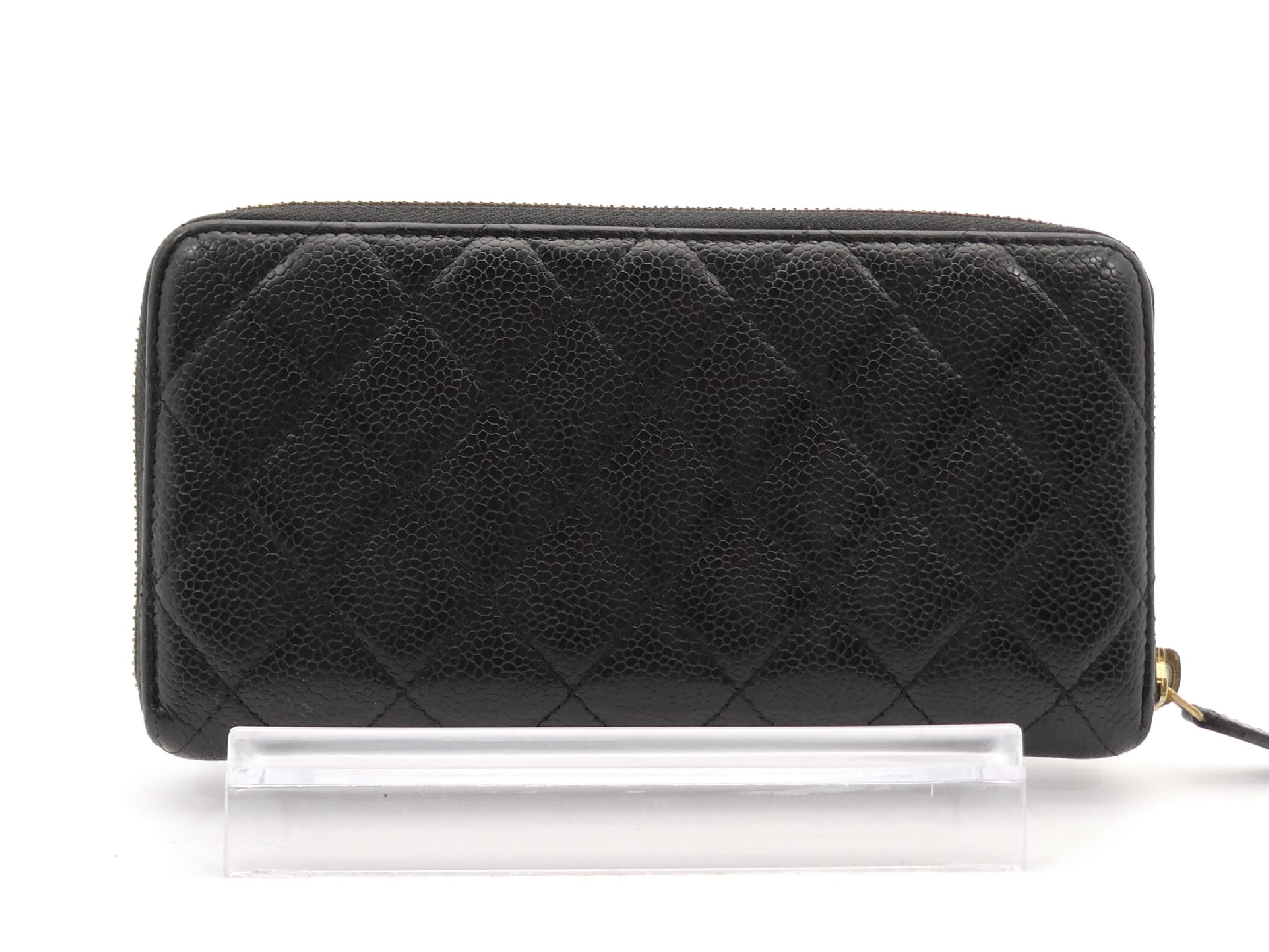 Matelassé Coco Mark Caviar Skin Round Zip Wallet — view 2
