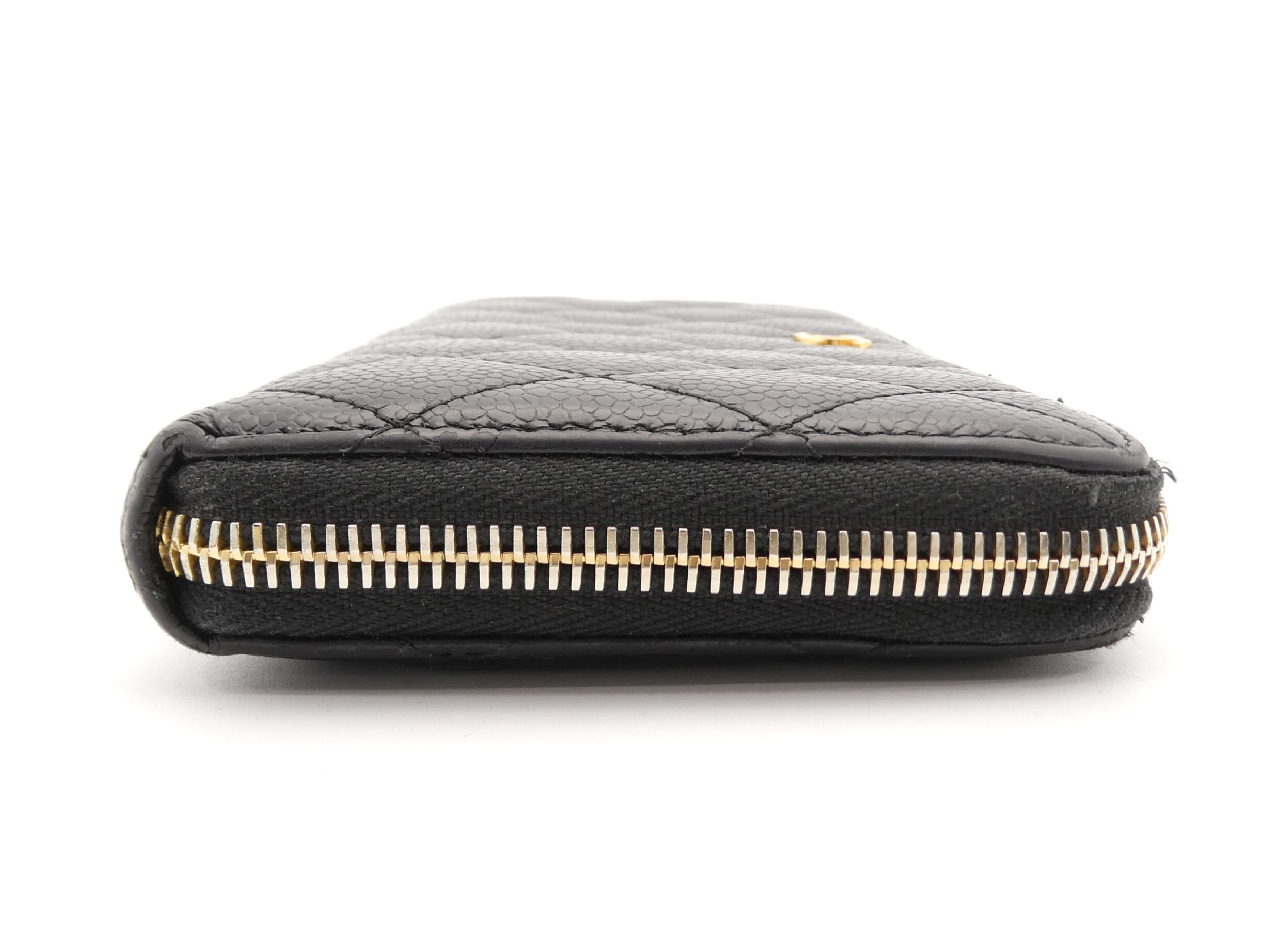 Matelassé Coco Mark Caviar Skin Round Zip Wallet — view 4