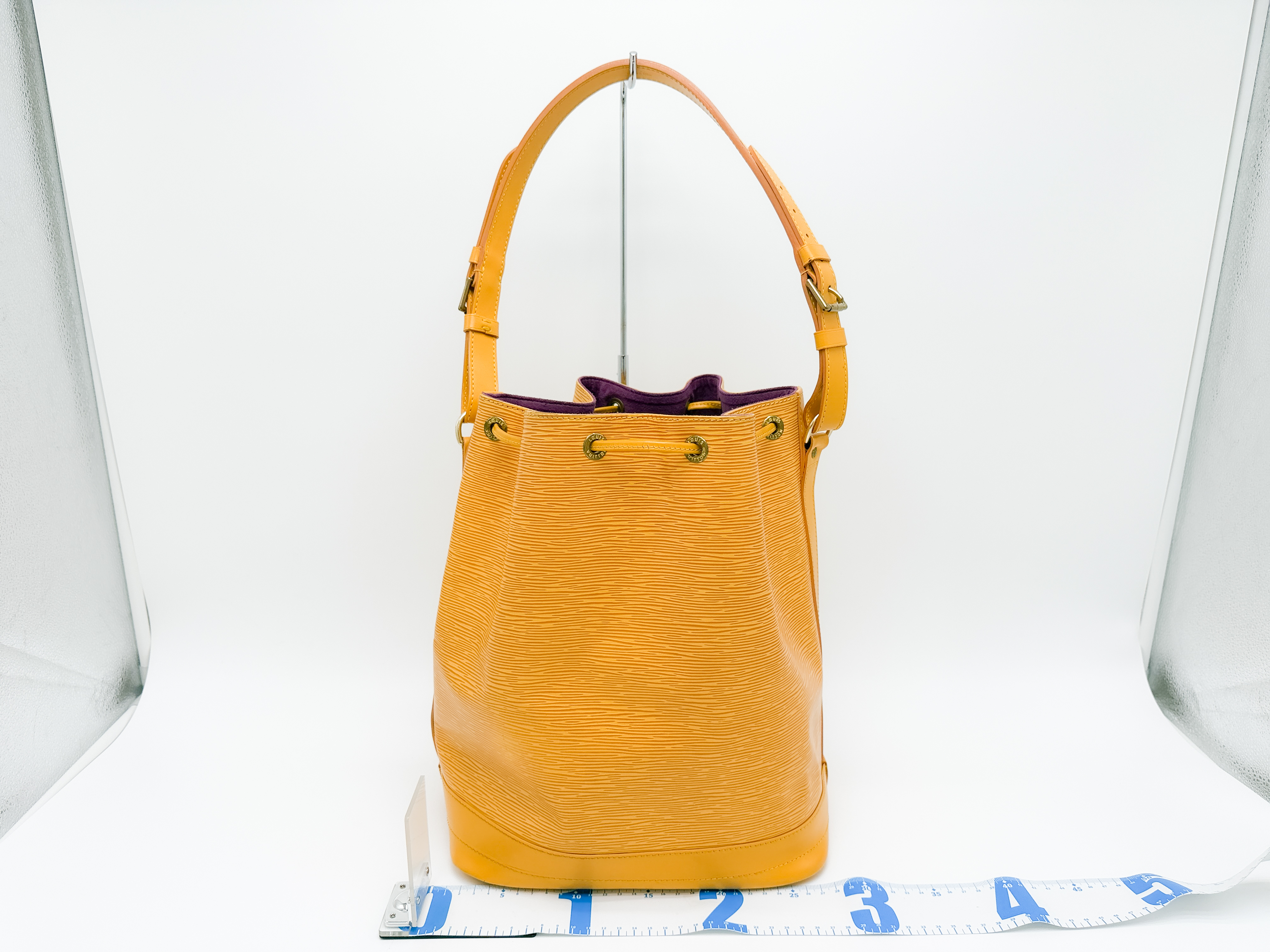 Epi M44009 Noe Tassili Yellow Shoulder Bag — view 2