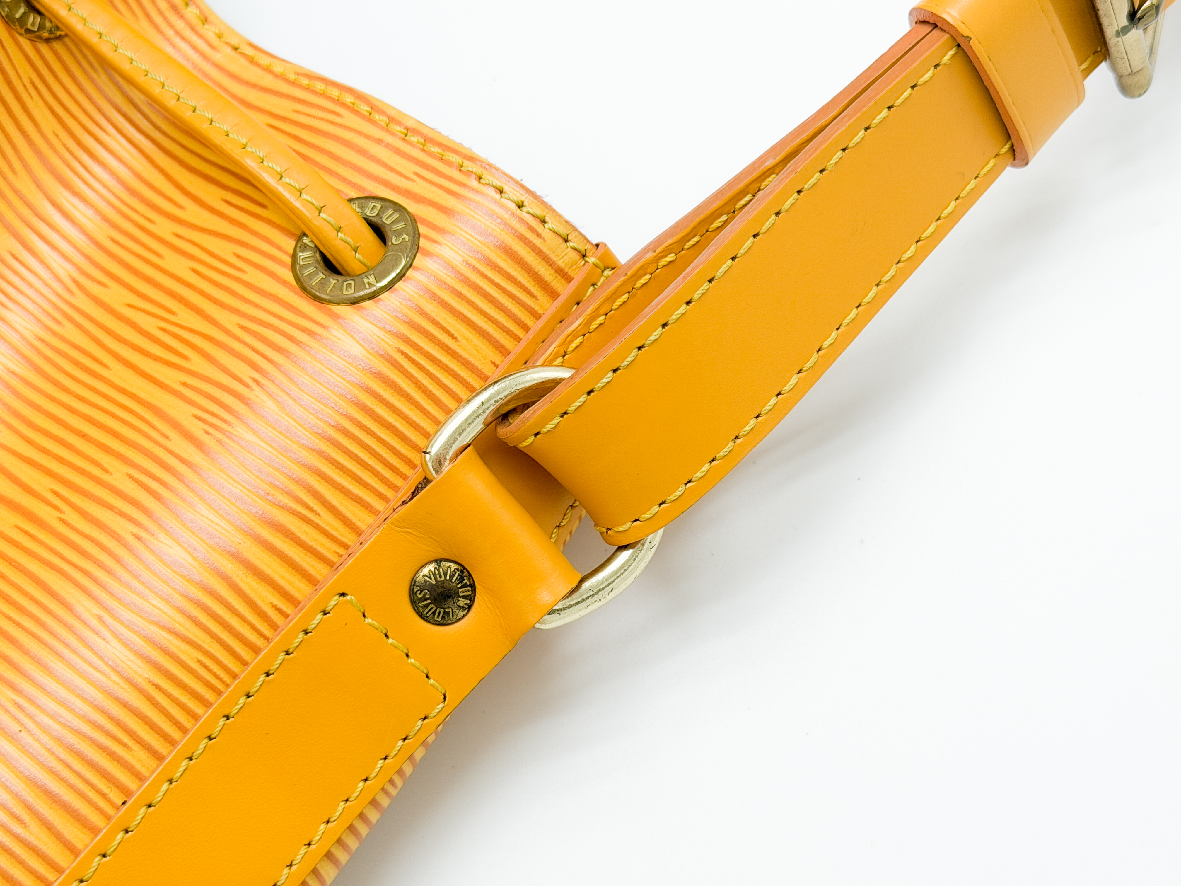 Epi M44009 Noe Tassili Yellow Shoulder Bag — view 5