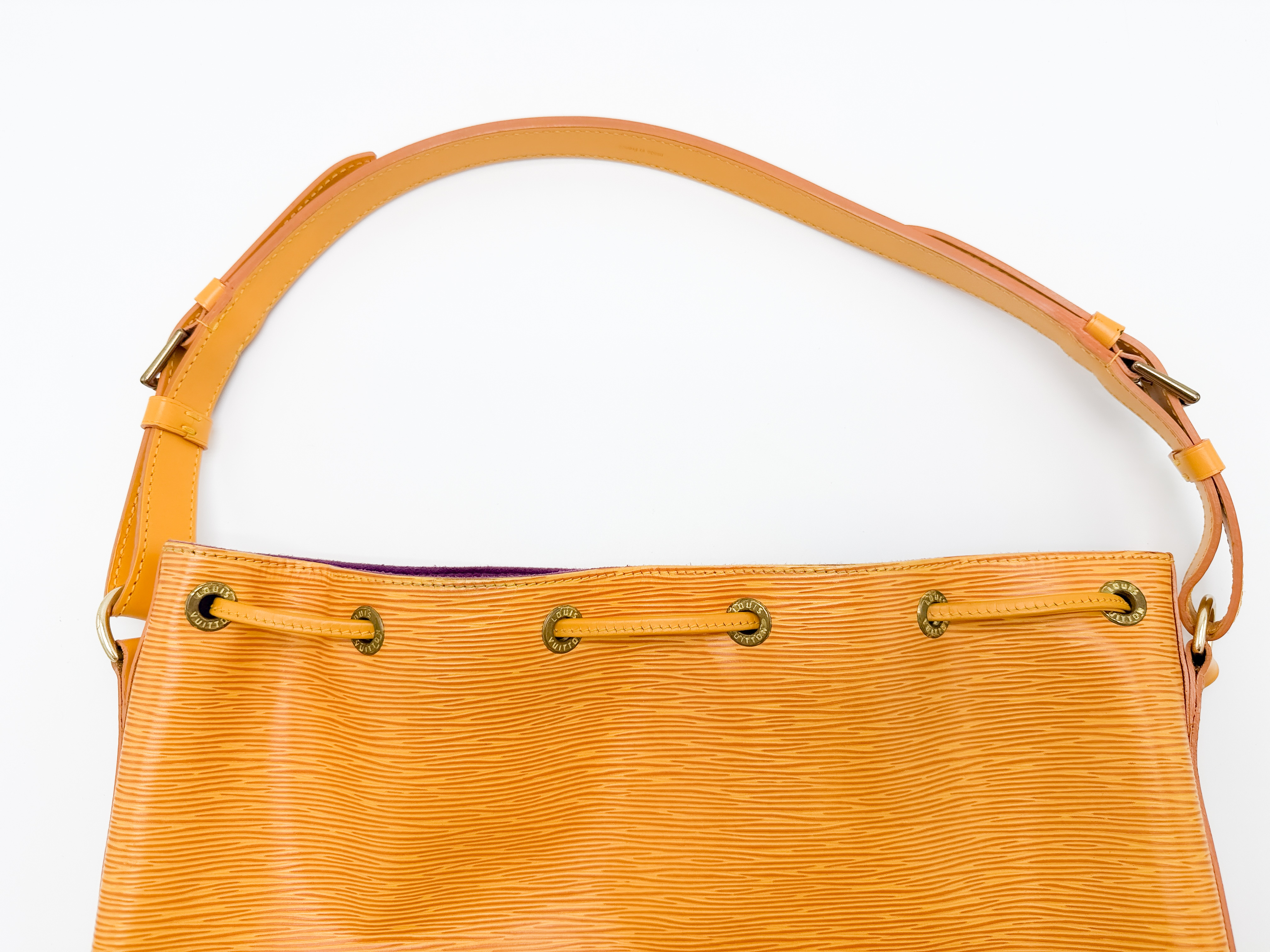 Epi M44009 Noe Tassili Yellow Shoulder Bag — view 10