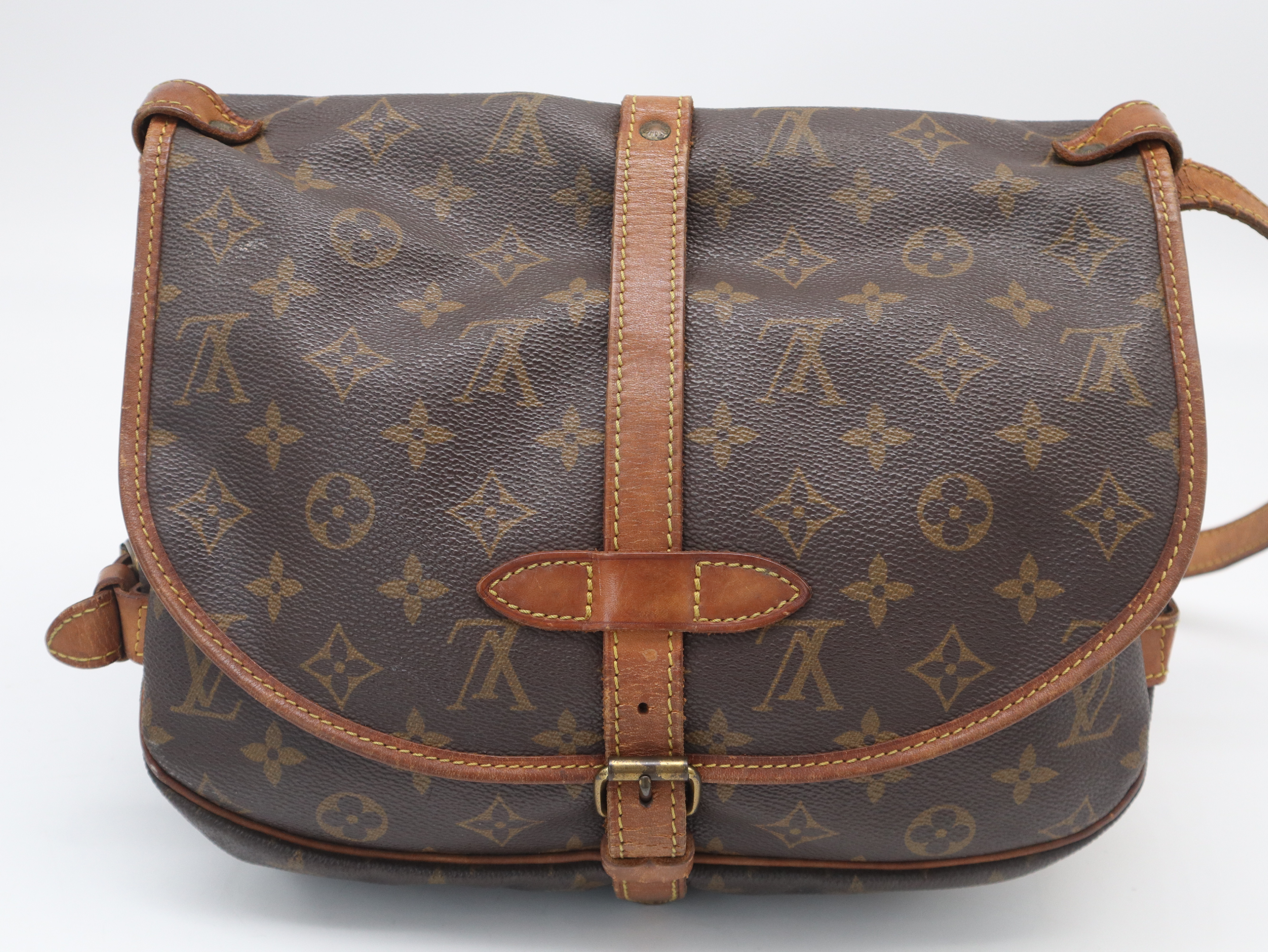 M42256 Monogram Saumur 30 Shoulder Bag — view 2