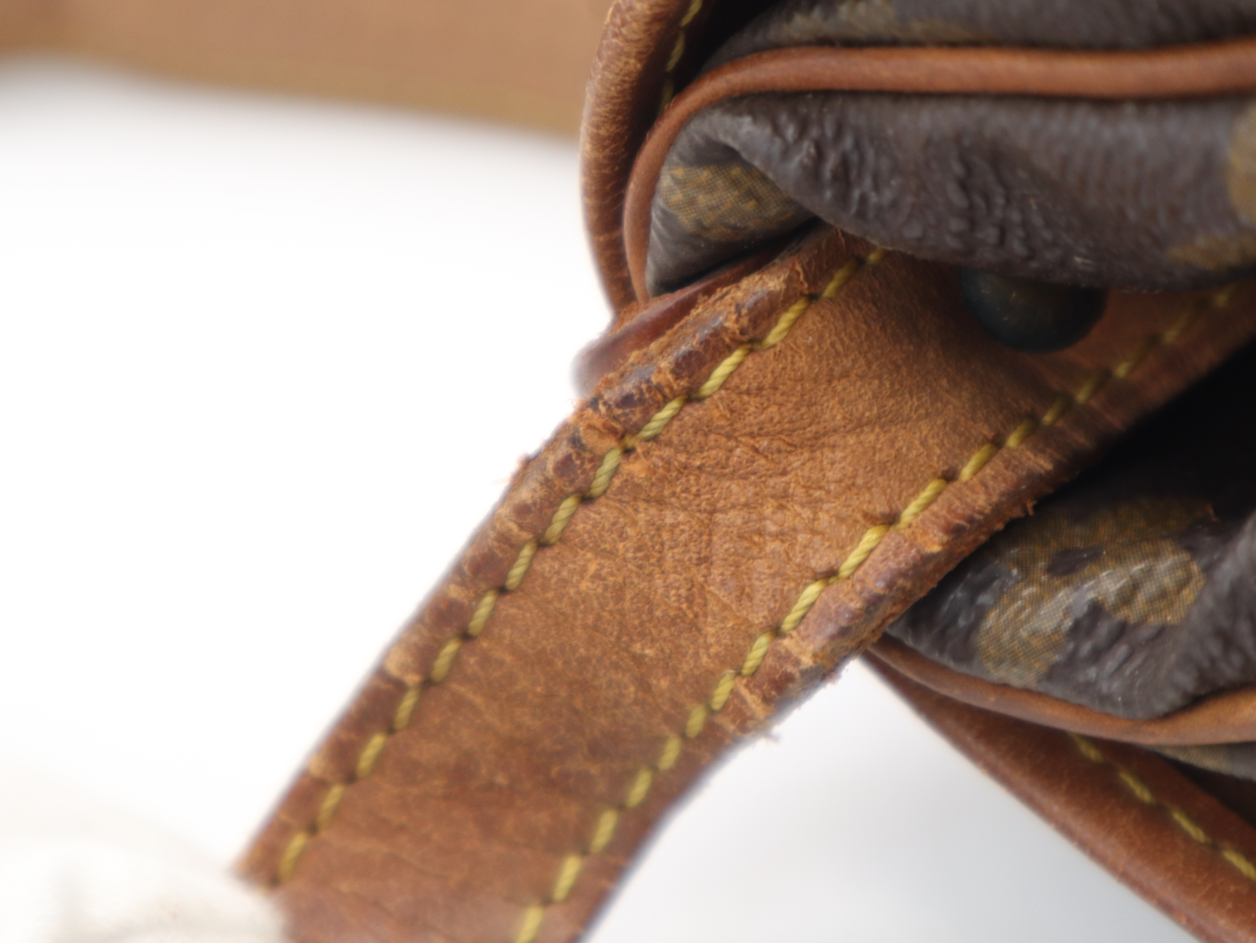 M42256 Monogram Saumur 30 Shoulder Bag — view 9