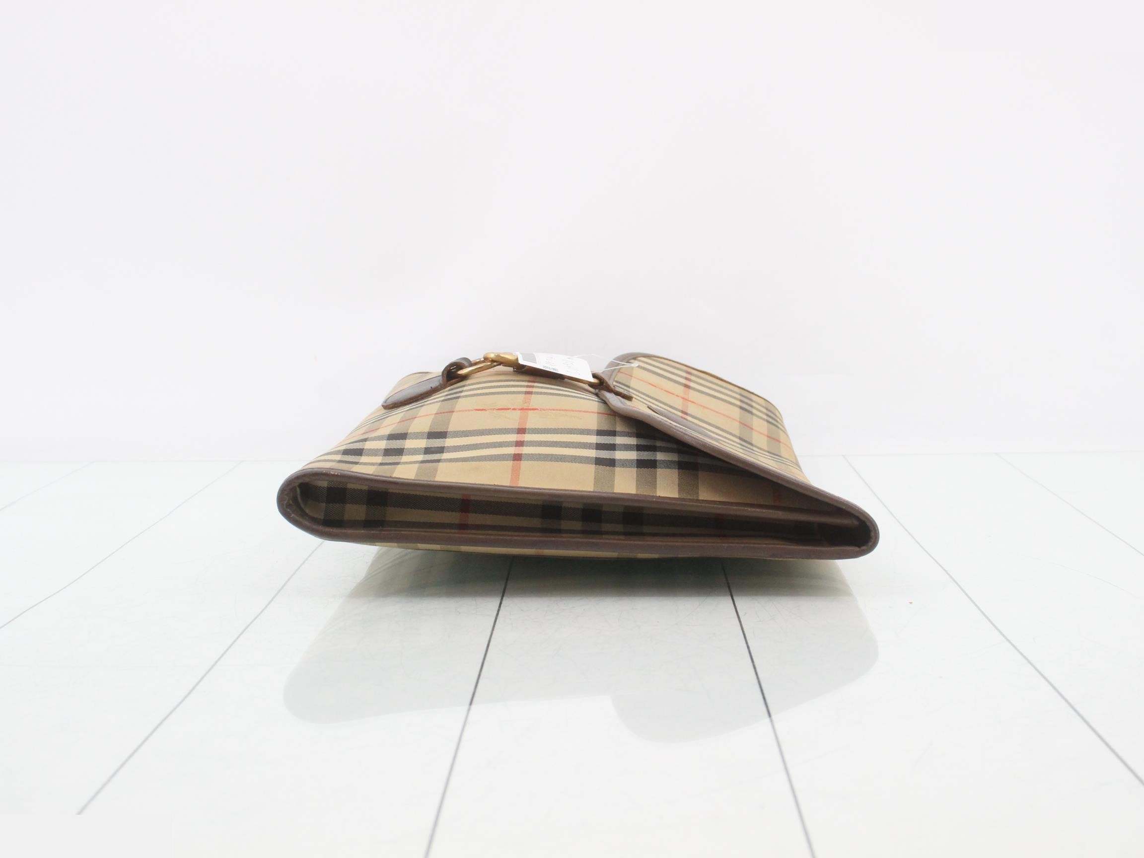 Clutch bag — view 3