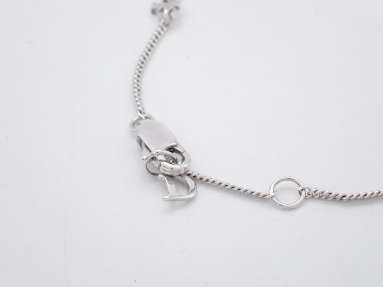 Other items: Precious metal bracelets and bangles (metal), wrist circumference approximately 20cm. — view 3