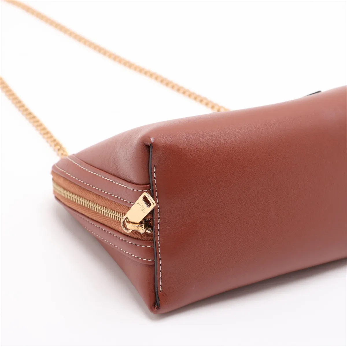 Triomphe Chain Clutch Cuir Leather Chain Shoulder Bag Brown — view 4