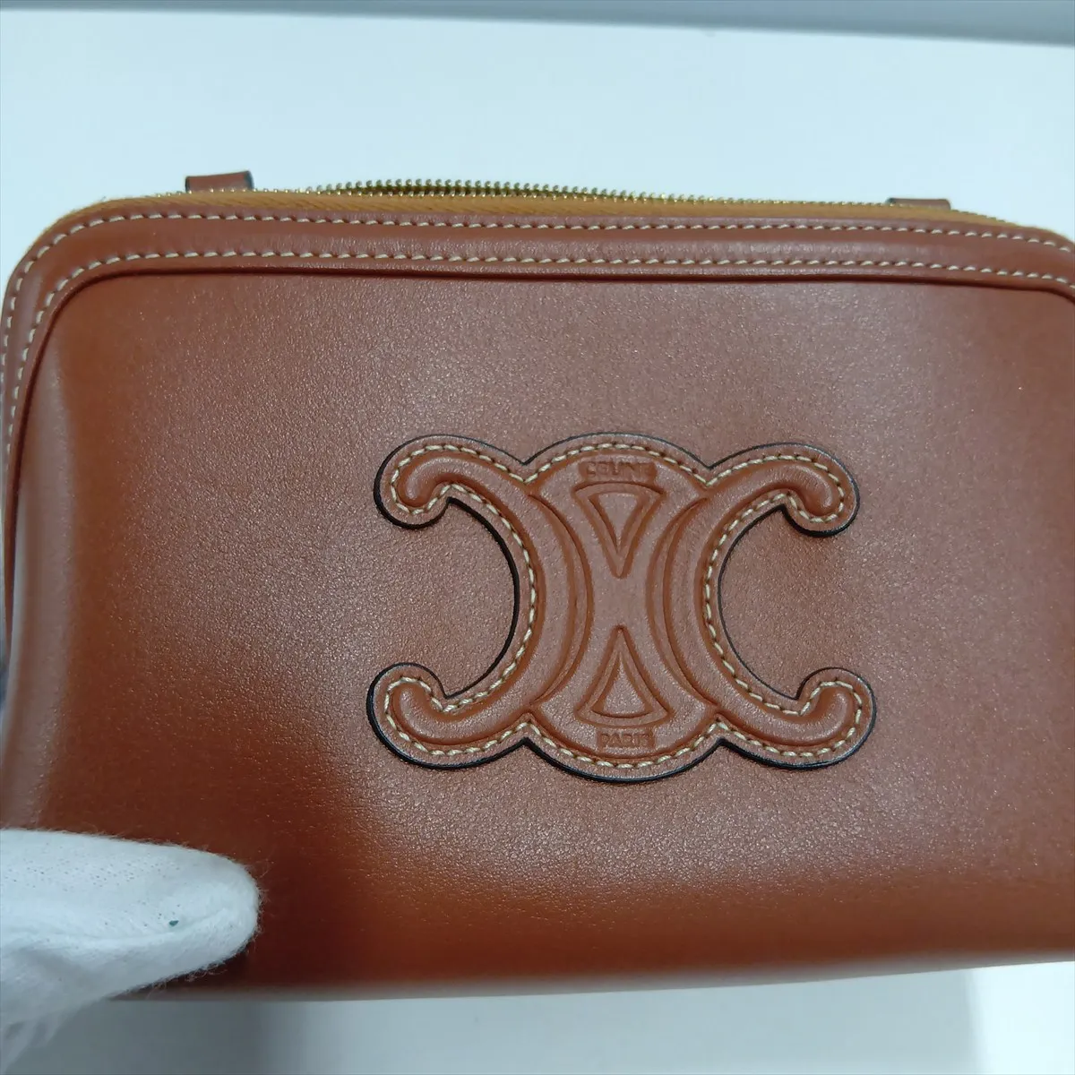 Triomphe Chain Clutch Cuir Leather Chain Shoulder Bag Brown — view 8