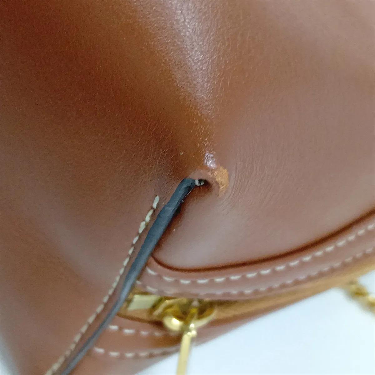 Triomphe Chain Clutch Cuir Leather Chain Shoulder Bag Brown — view 10