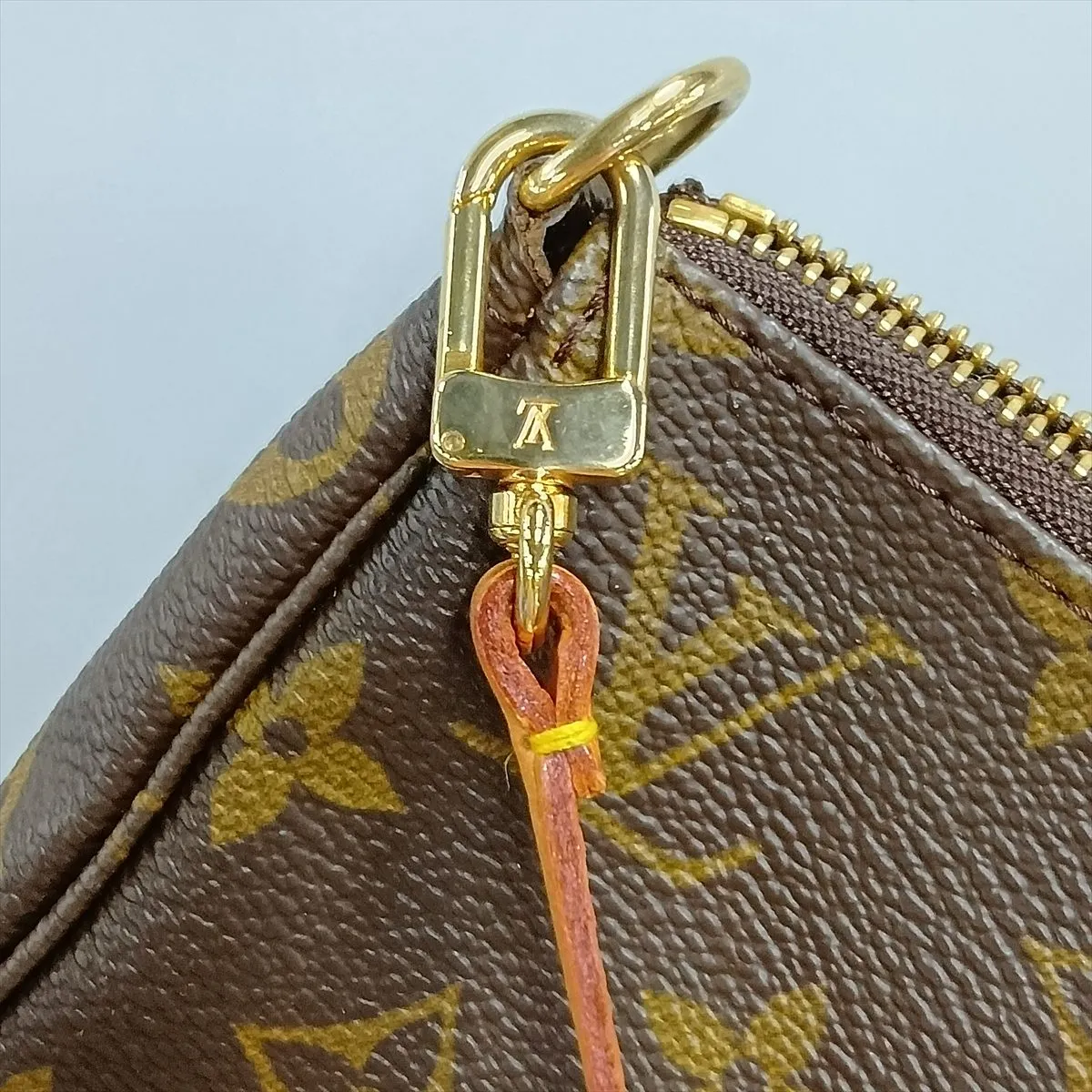 Monogram Pochette Accessoires M51980 VI0060 Brown — view 10