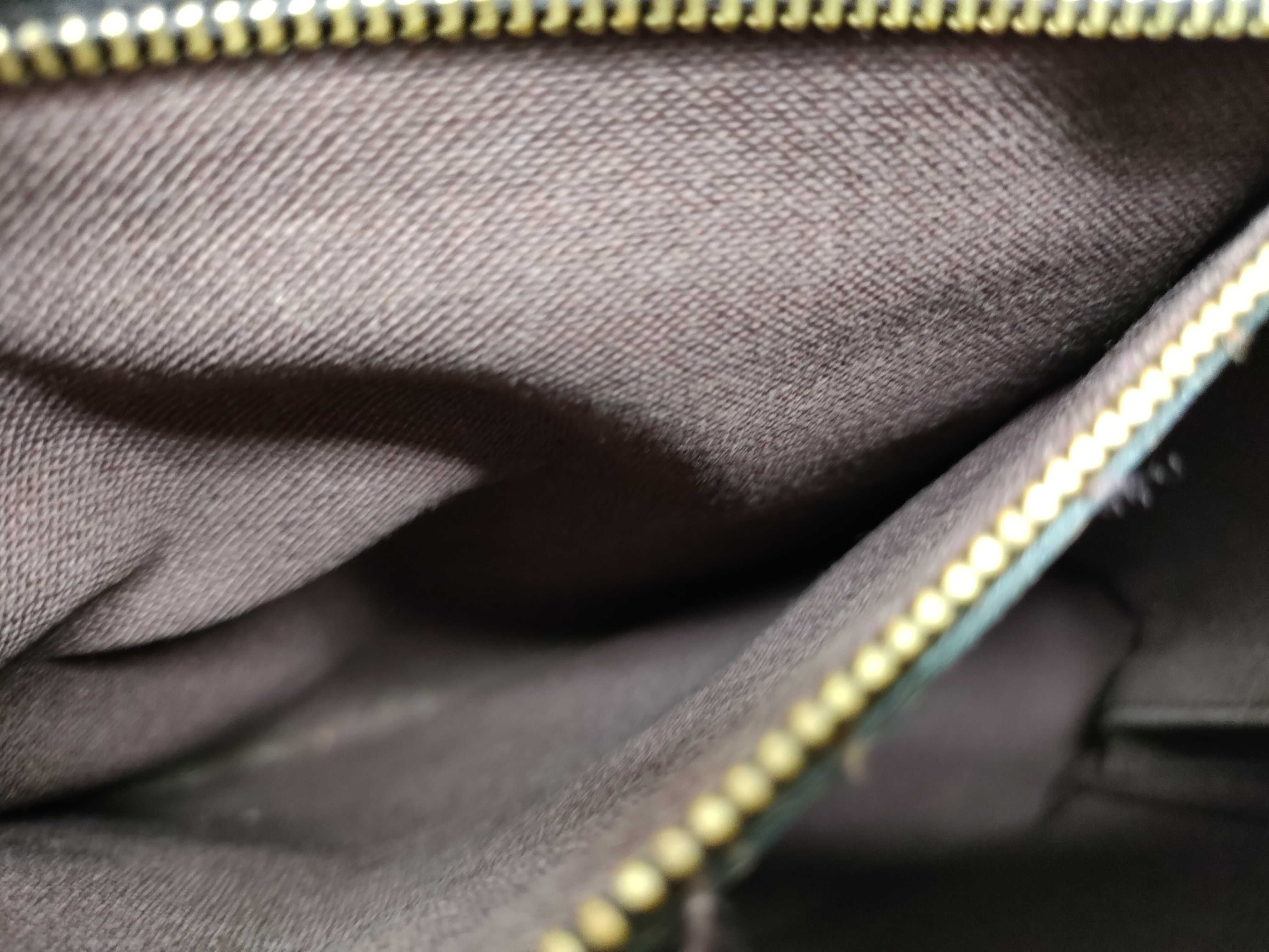 Taiga Shoulder Bag, Yaranga Acajou M30826 — view 11