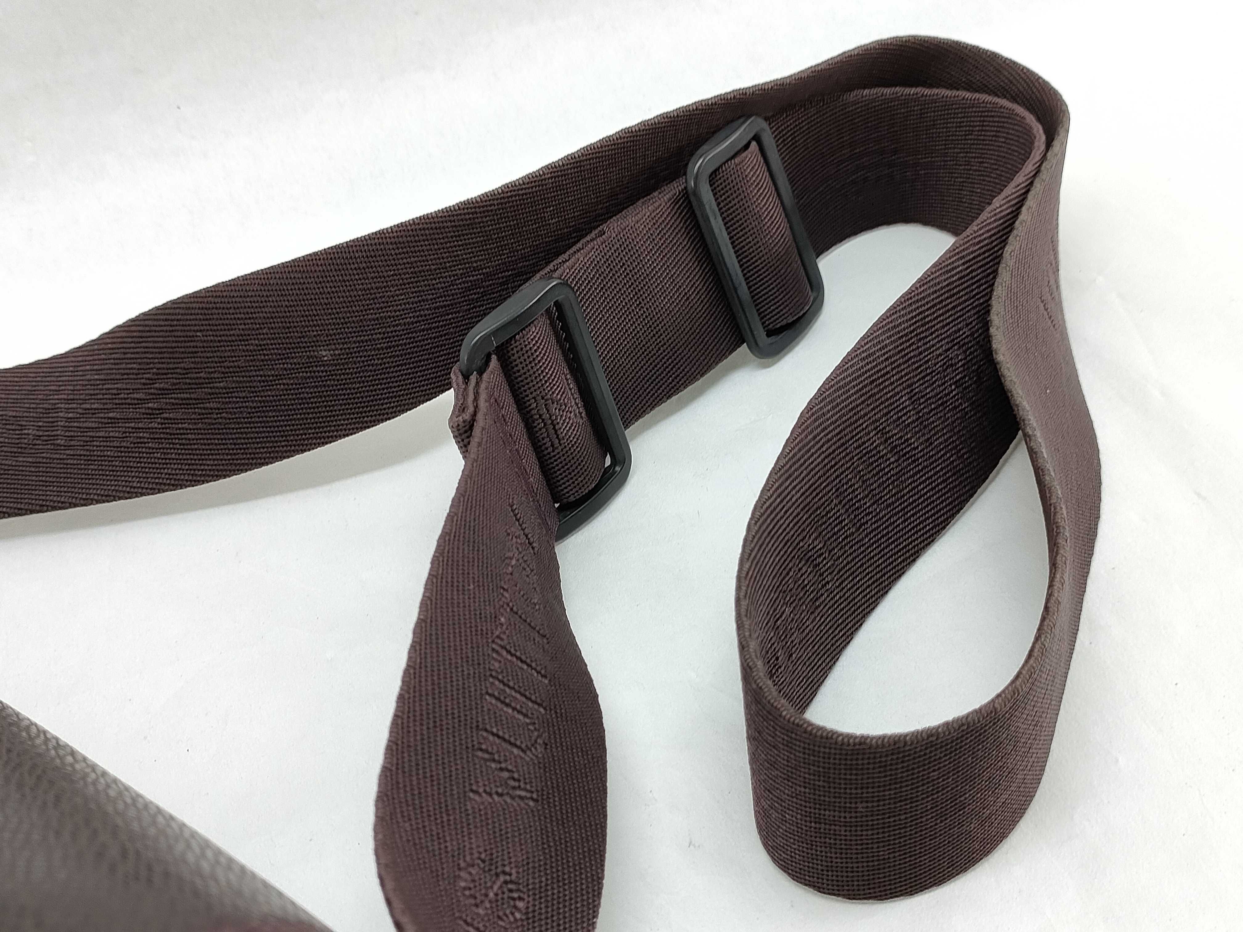 Taiga Shoulder Bag, Yaranga Acajou M30826 — view 3