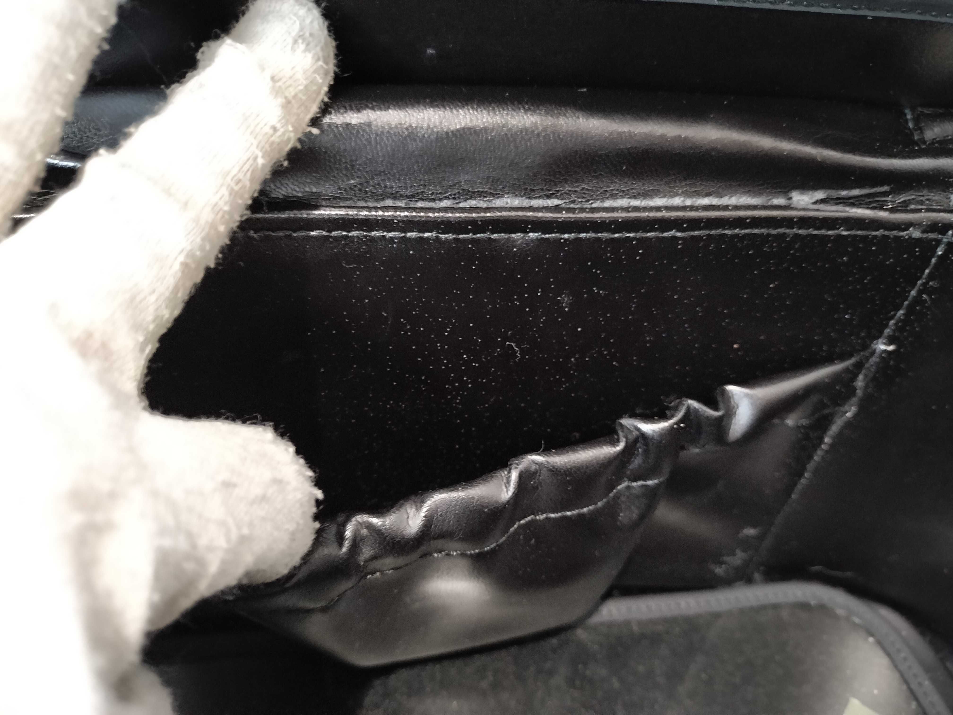 013-0081 Gucci Vanity Bag — view 11