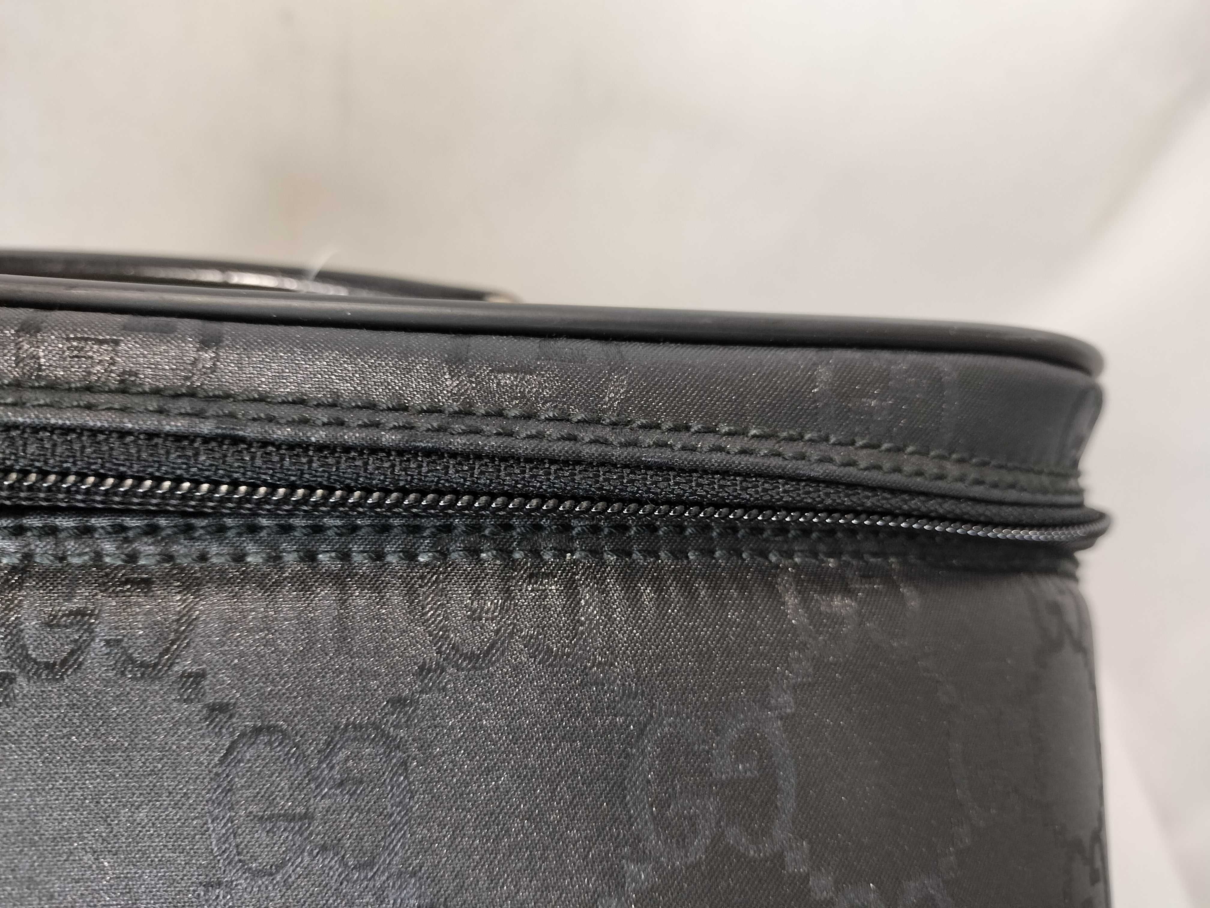 013-0081 Gucci Vanity Bag — view 8