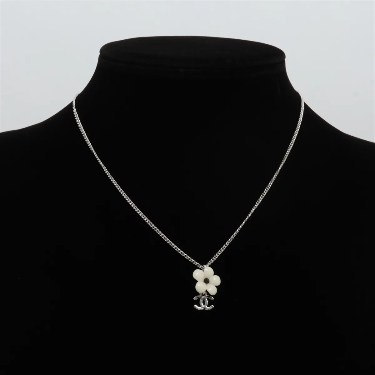 Coco Mark Flower Necklace 05A, Metal, Silver x White, — view 5