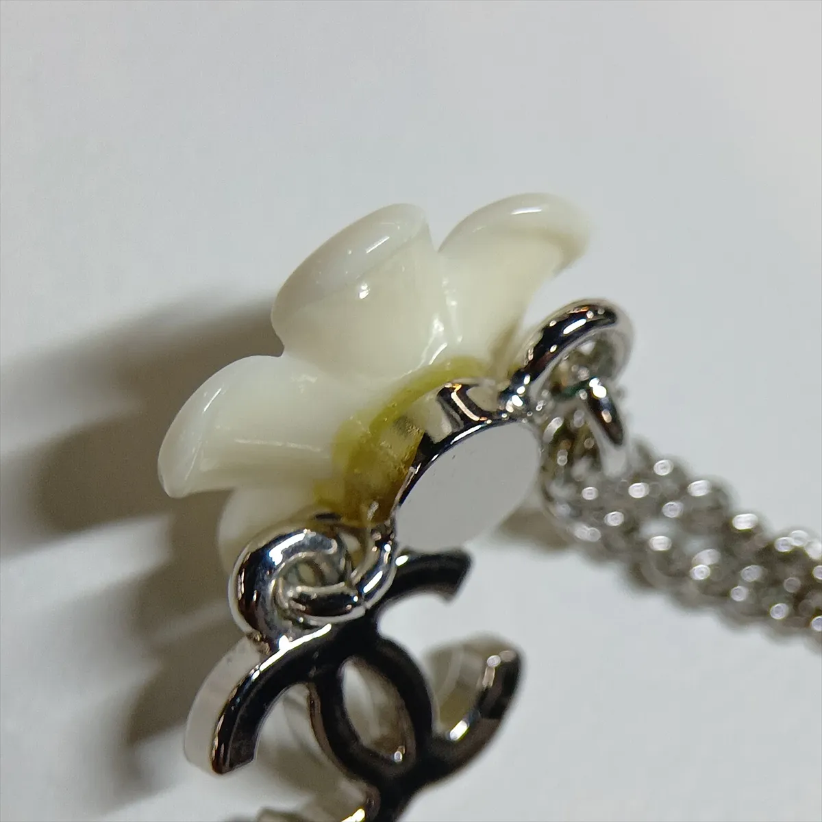 Coco Mark Flower Necklace 05A, Metal, Silver x White, — view 7