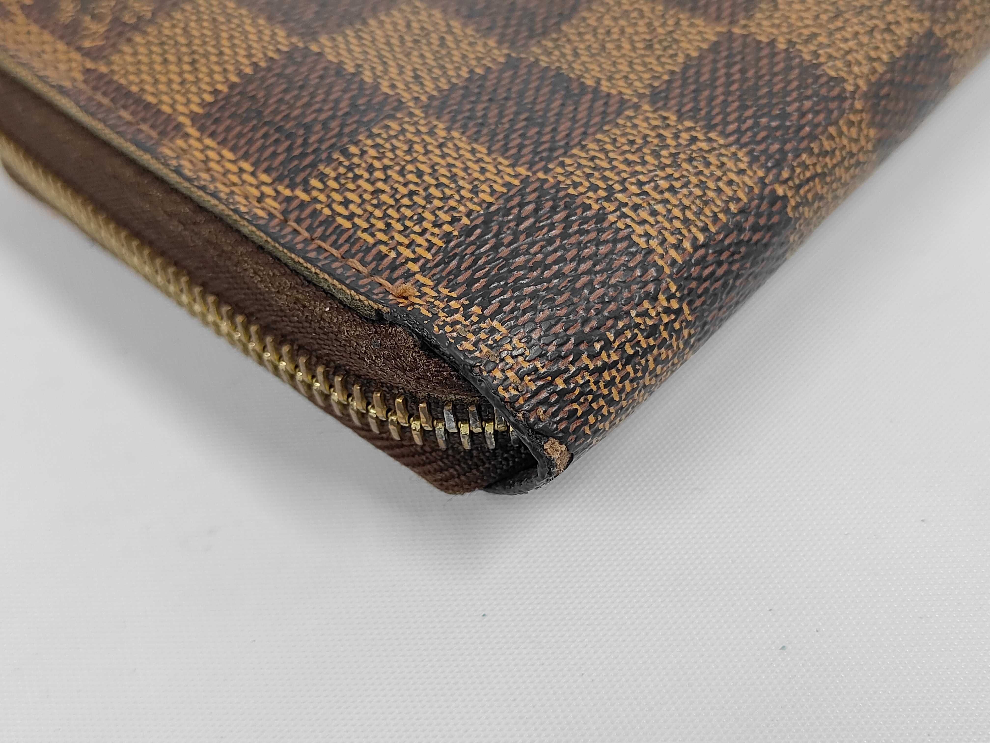 Damier Zippy Wallet — view 4