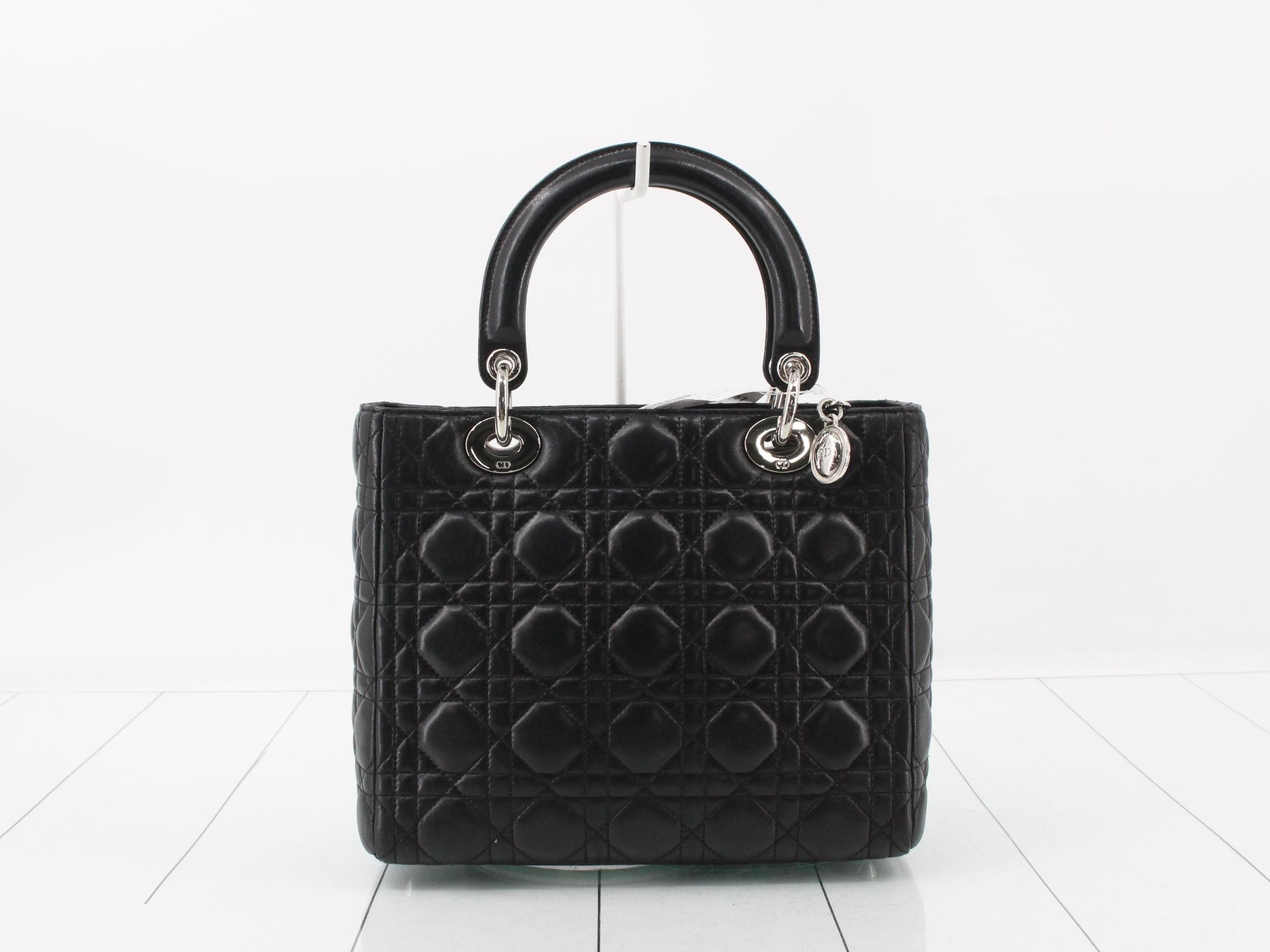 Lady Dior Medium Cannage Lambskin Black 25 x 20 x 12 cm — view 2