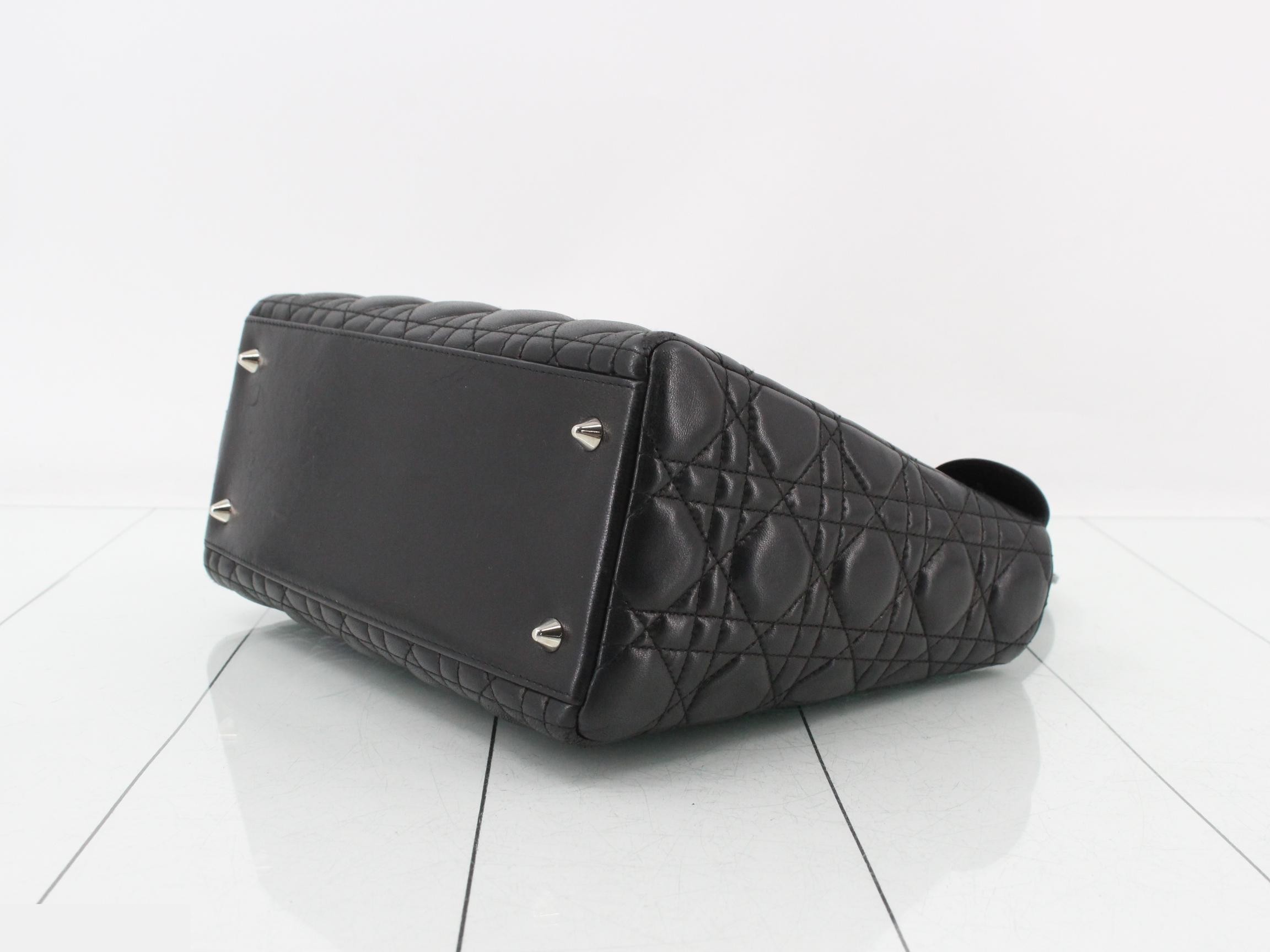 Lady Dior Medium Cannage Lambskin Black 25 x 20 x 12 cm — view 6