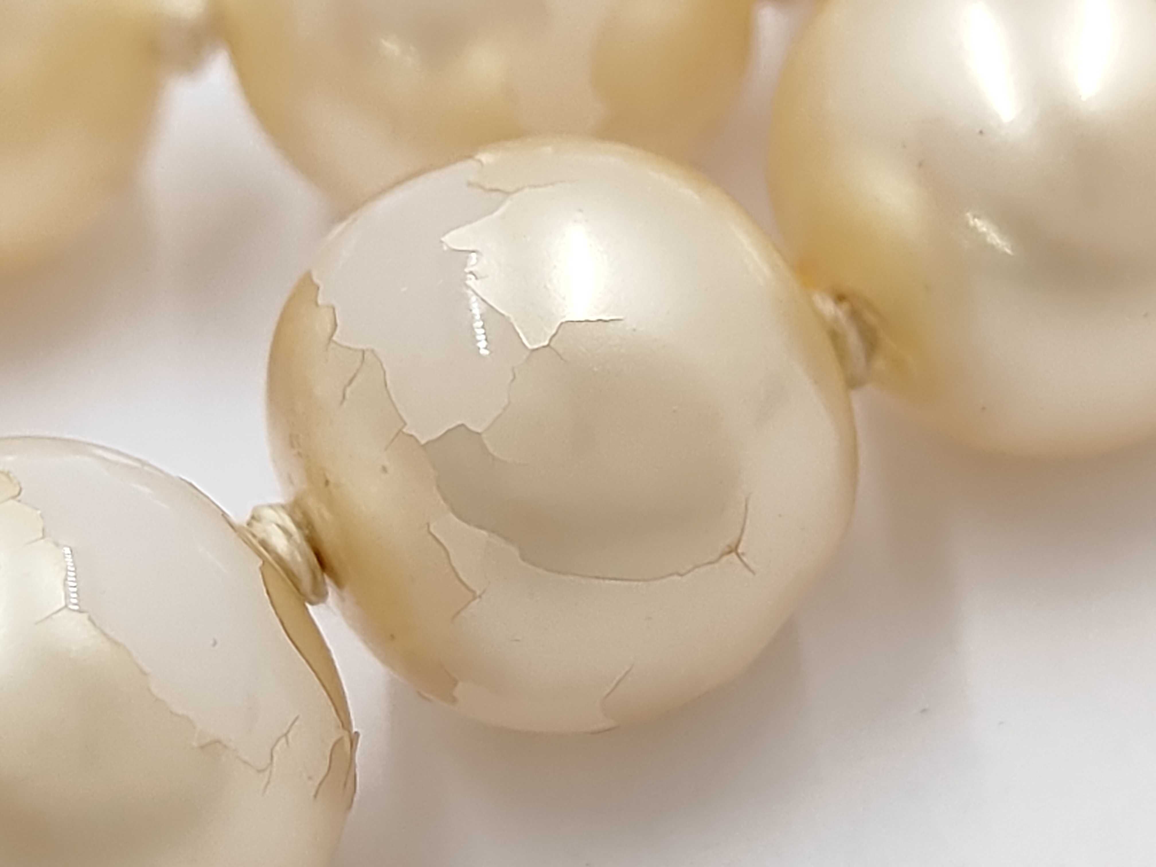 Turnlock Pearl Necklace — view 4