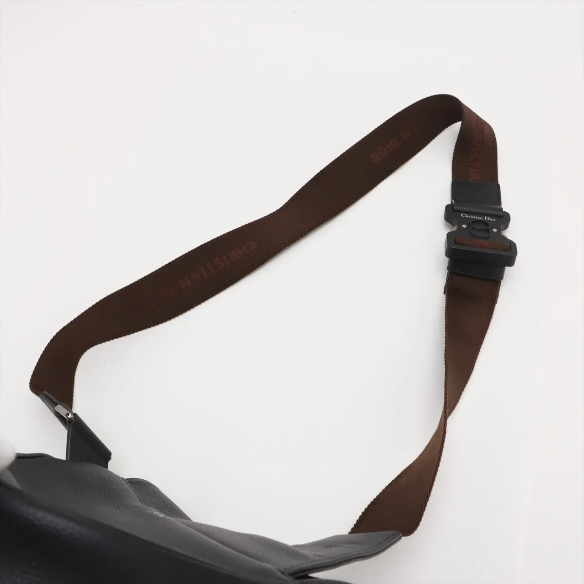 x Cactus Jack Saddle Leather Body Bag Black — view 5
