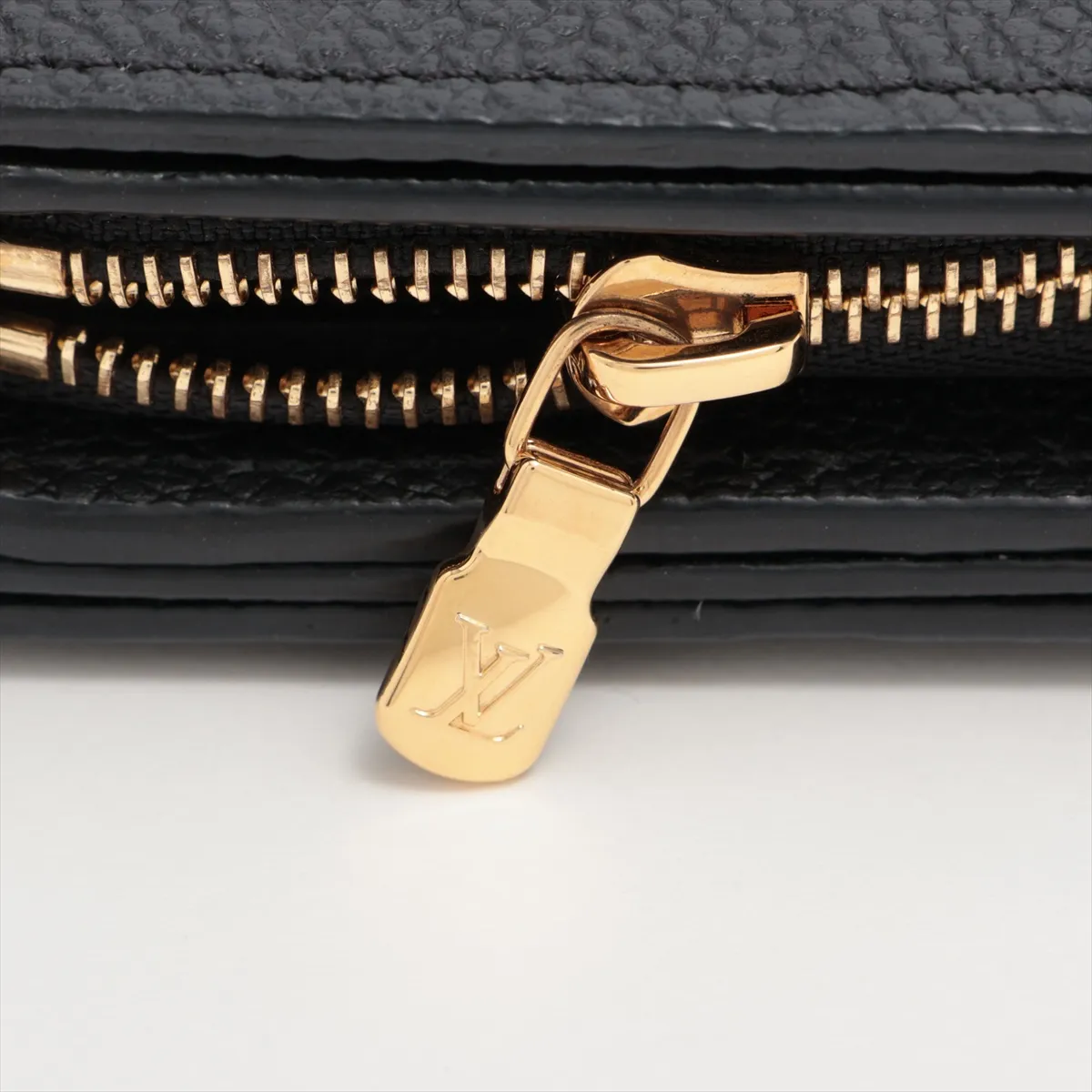Monogram Empreinte Portefeuille Claire M80151 Noir Compact Wallet (RFID detected) — view 9