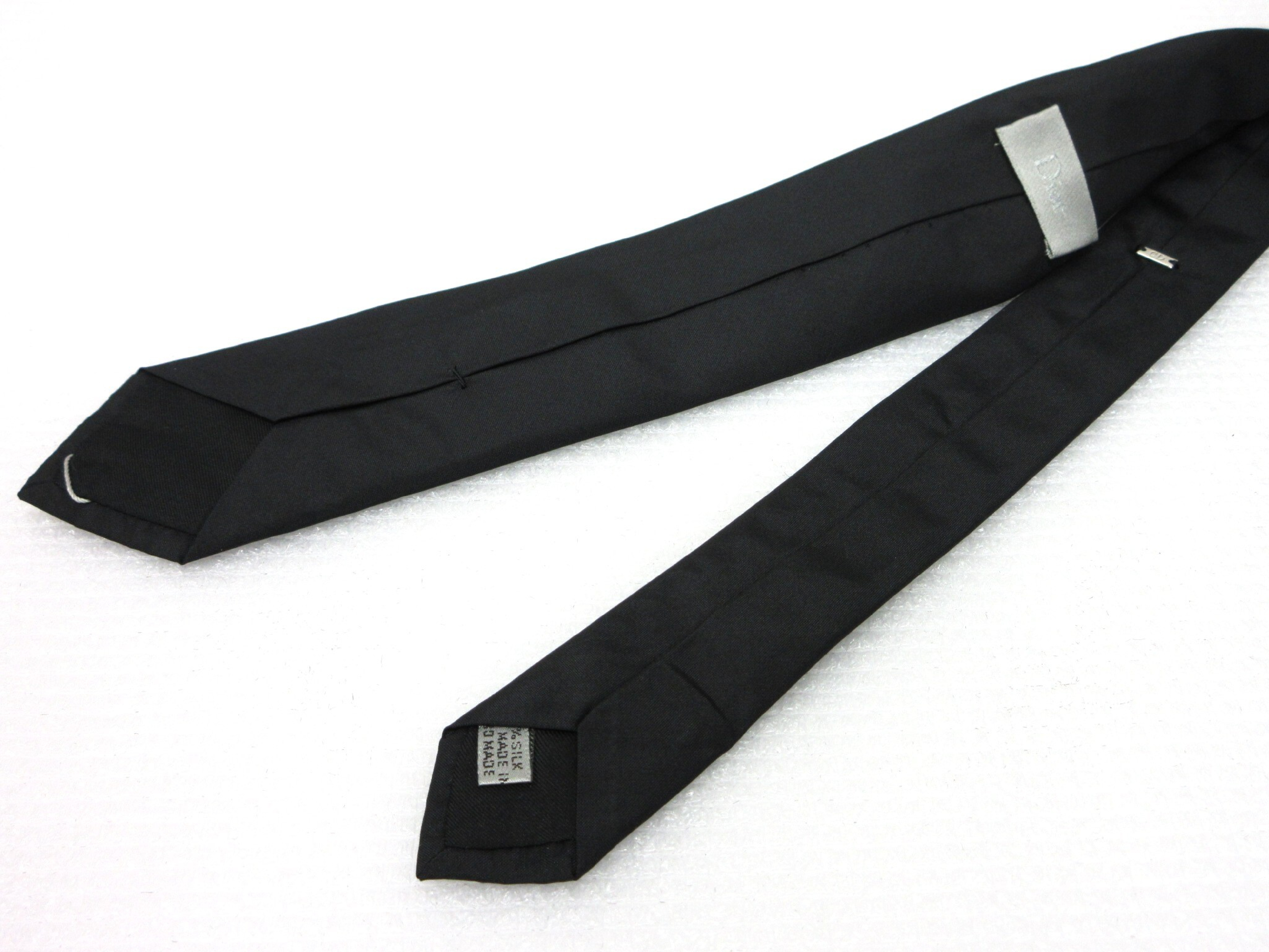 silk tie, black, other accessories. — view 5