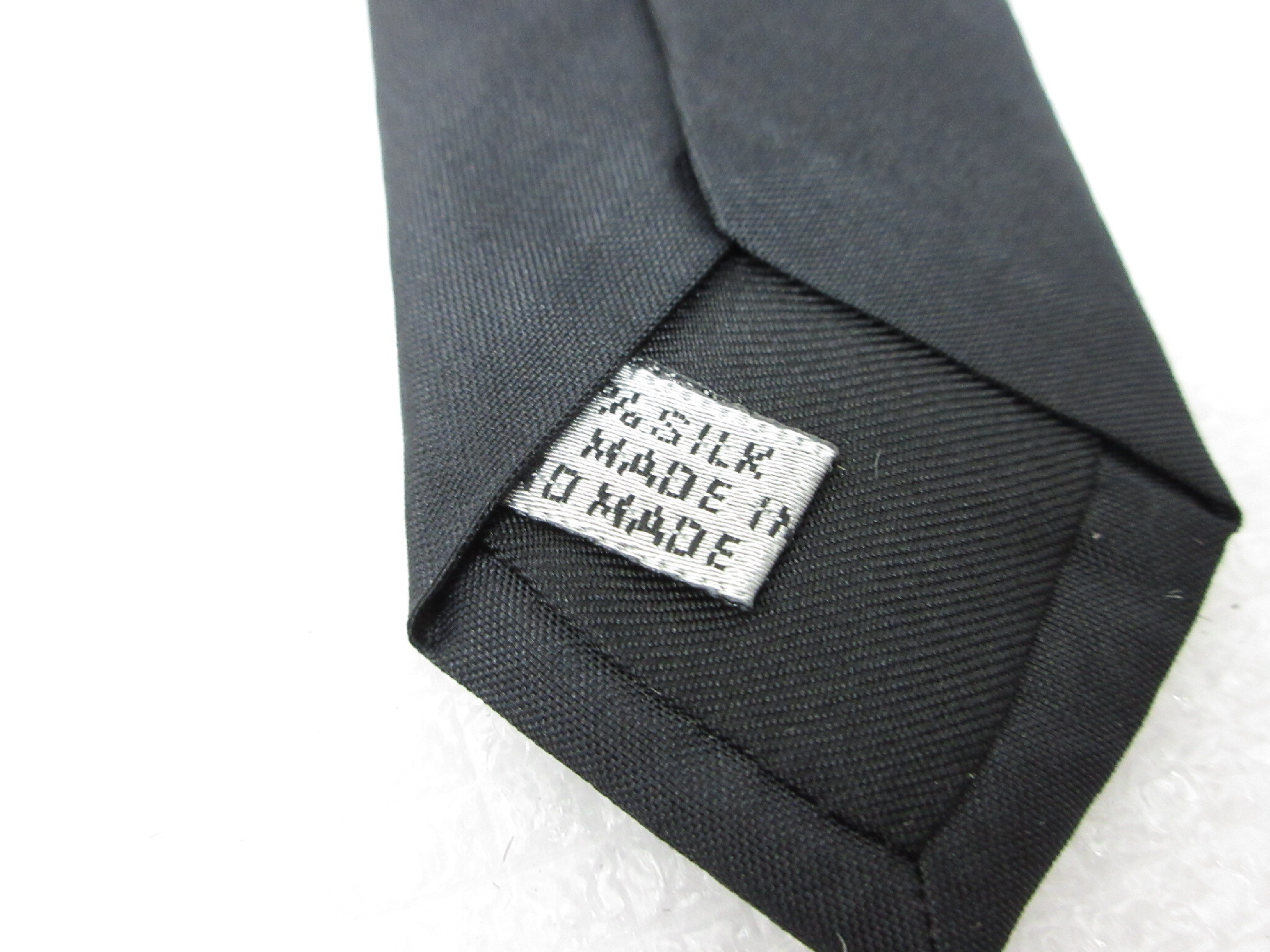 silk tie, black, other accessories. — view 7
