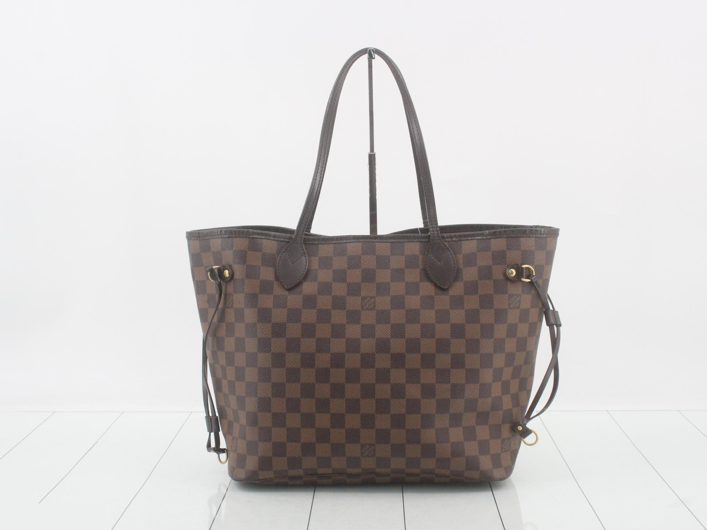 Damier Neverfull MM Tote Bag — view 2